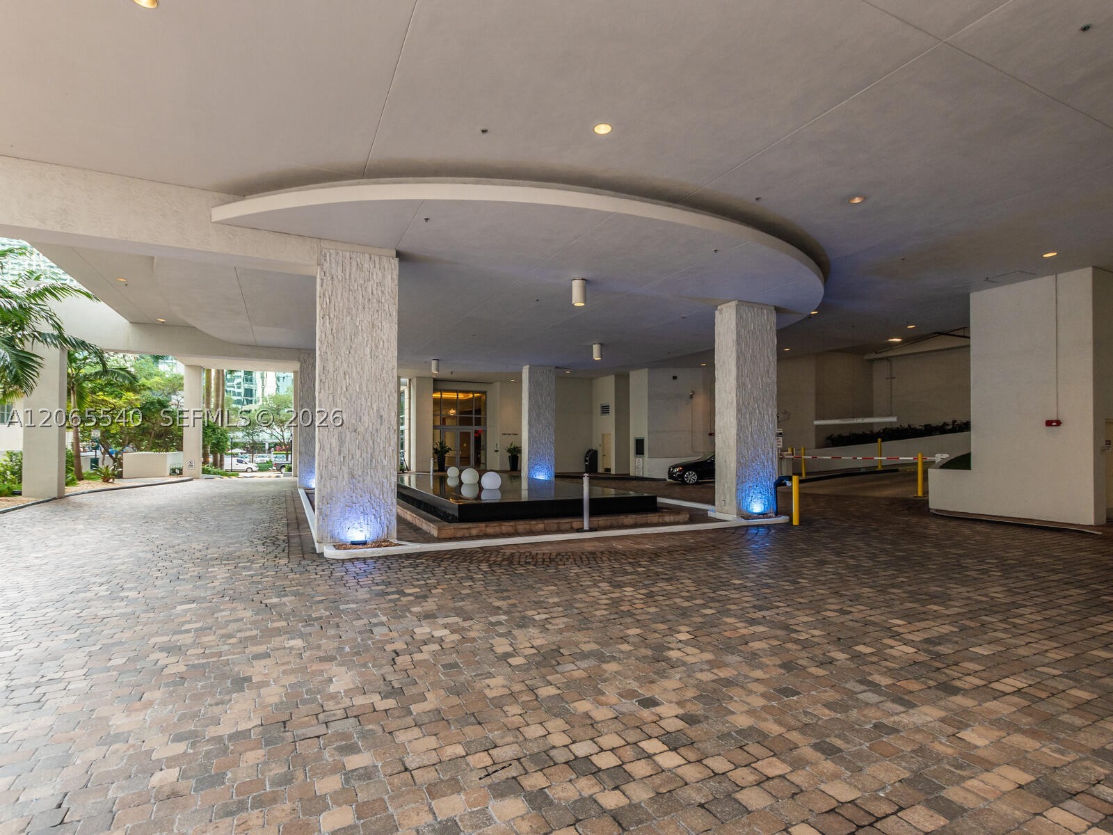 image 1060 Brickell - 105034