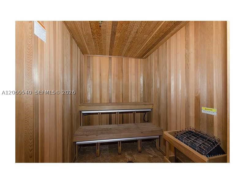 image 1060 Brickell - 105038