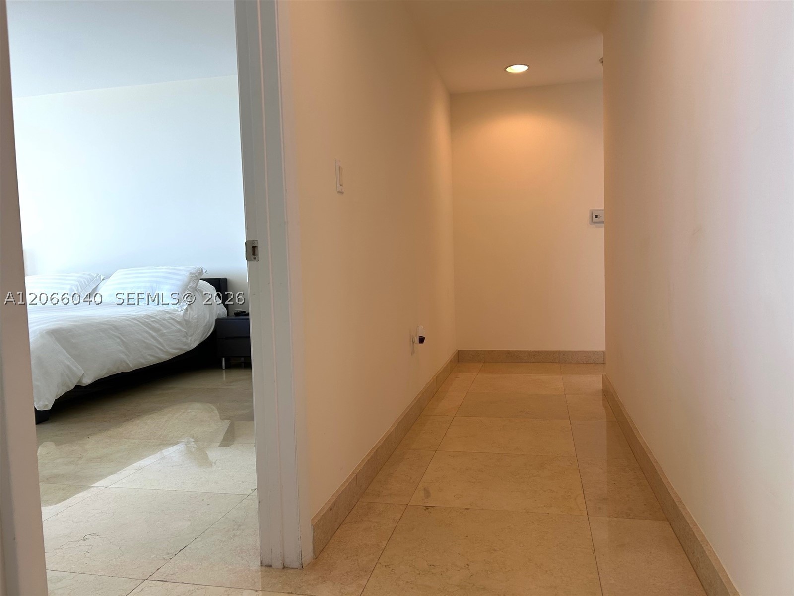 image Beach Club 320