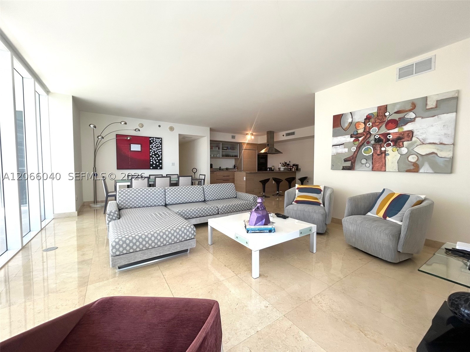 image Beach Club 35