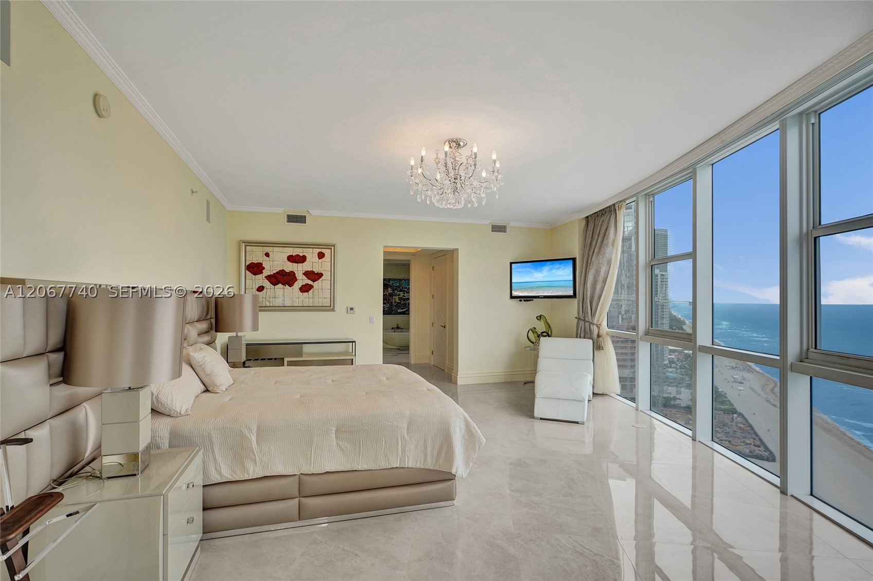 image Trump Royale18