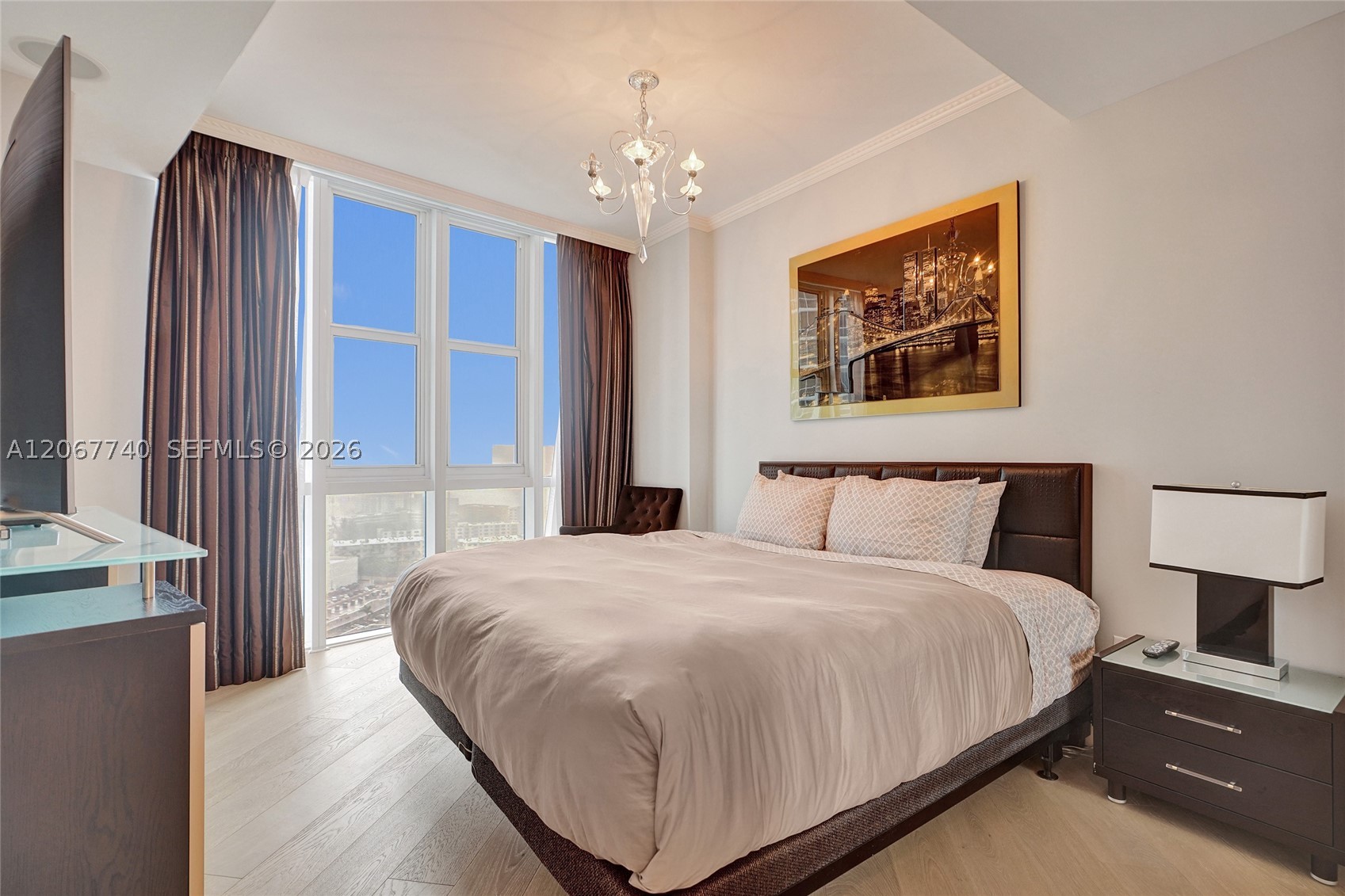 image Trump Royale25
