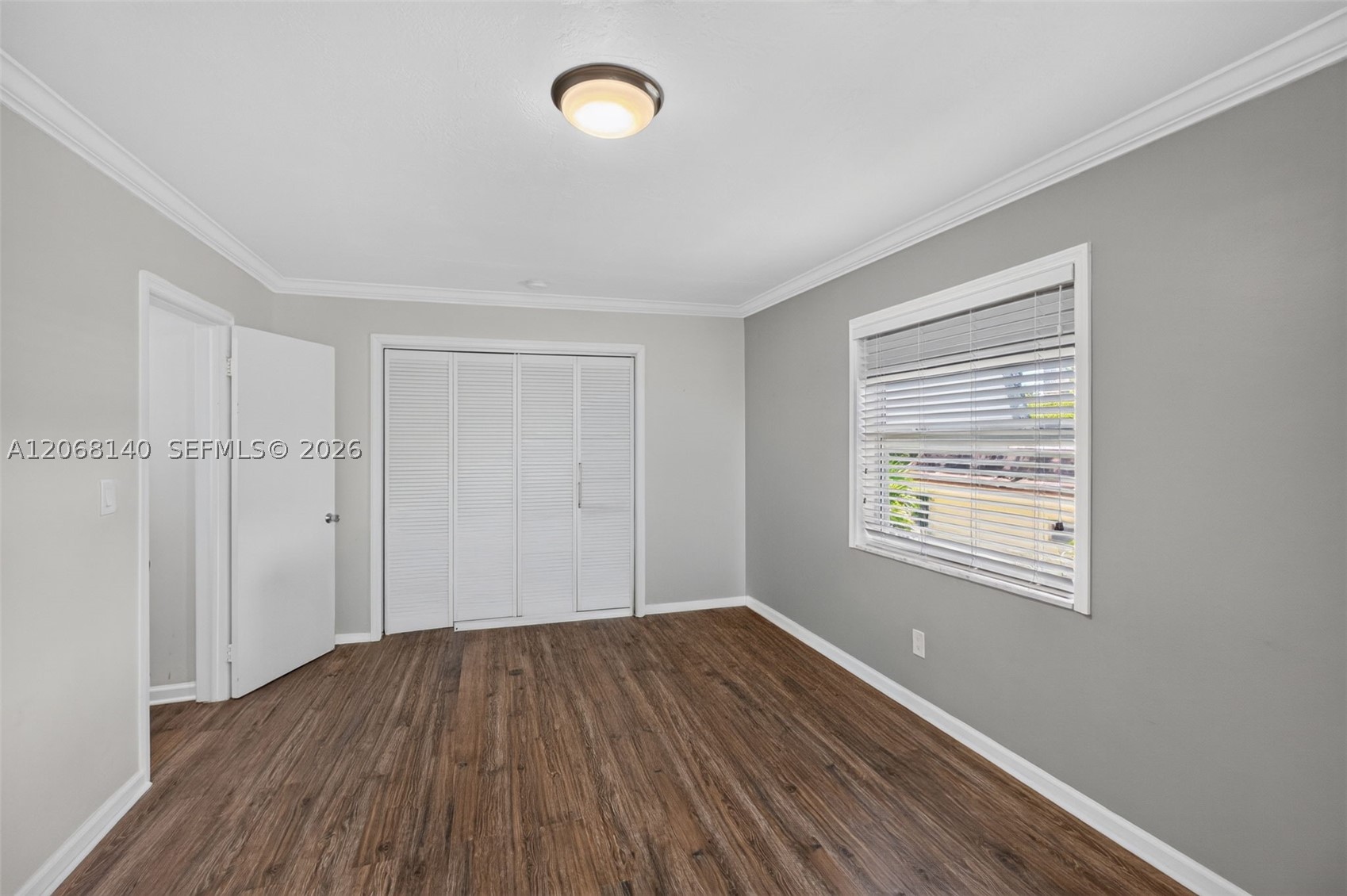 6815 Edgewater Dr #301 Coral Gables, FL 33133
