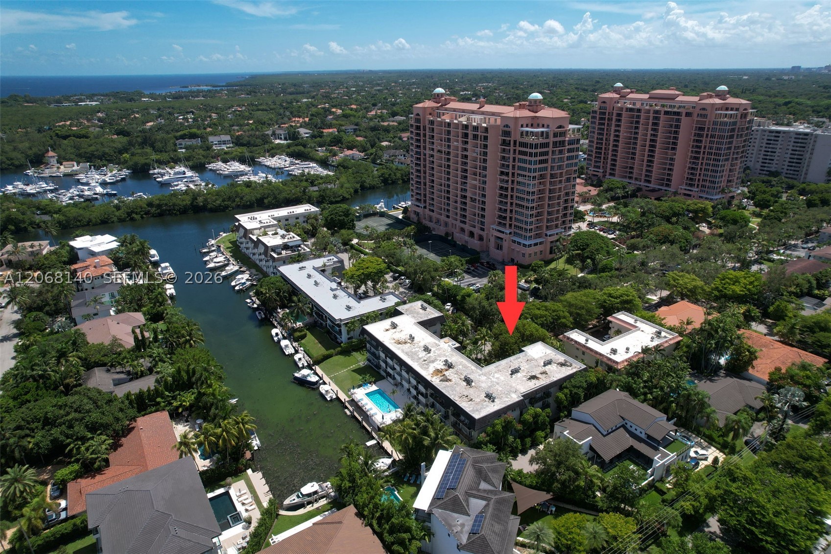 6815 Edgewater Dr #301 Coral Gables, FL 33133
