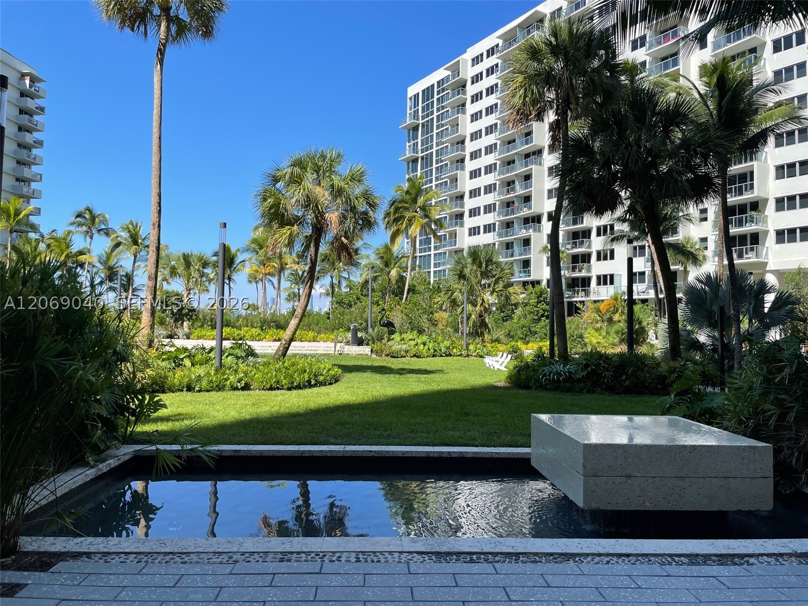 image Flamingo South Beach22