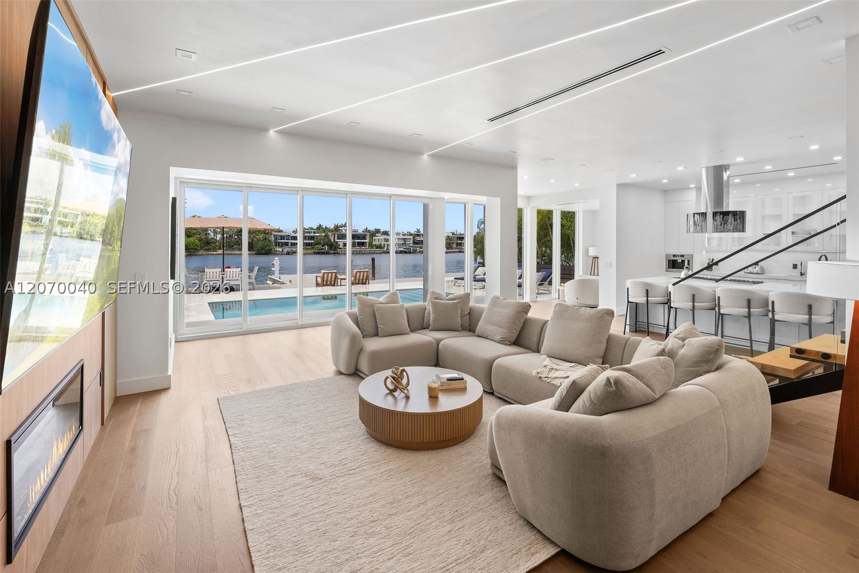 257 N Coconut Ln Miami Beach, FL 33139