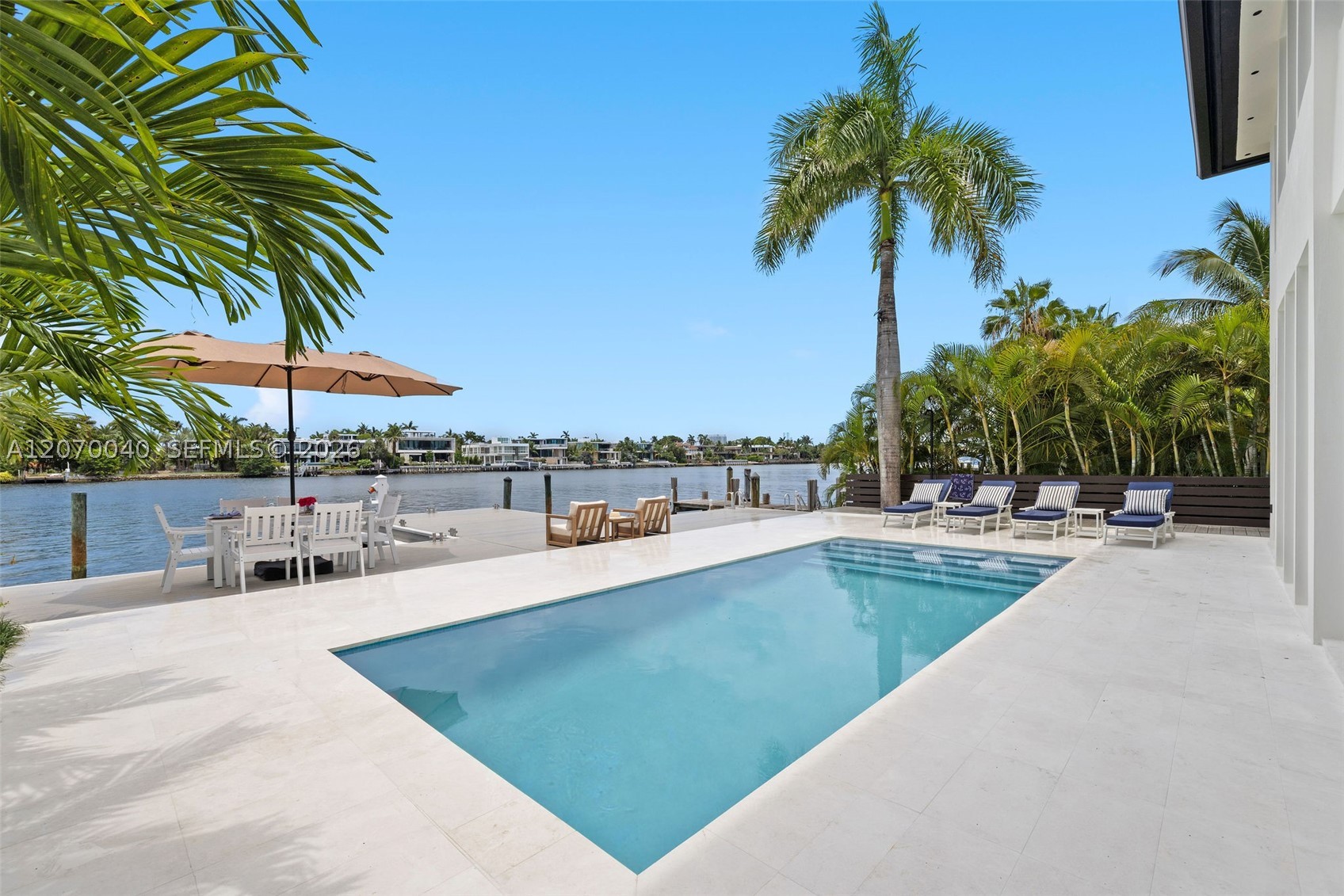 257 N Coconut Ln Miami Beach, FL 33139