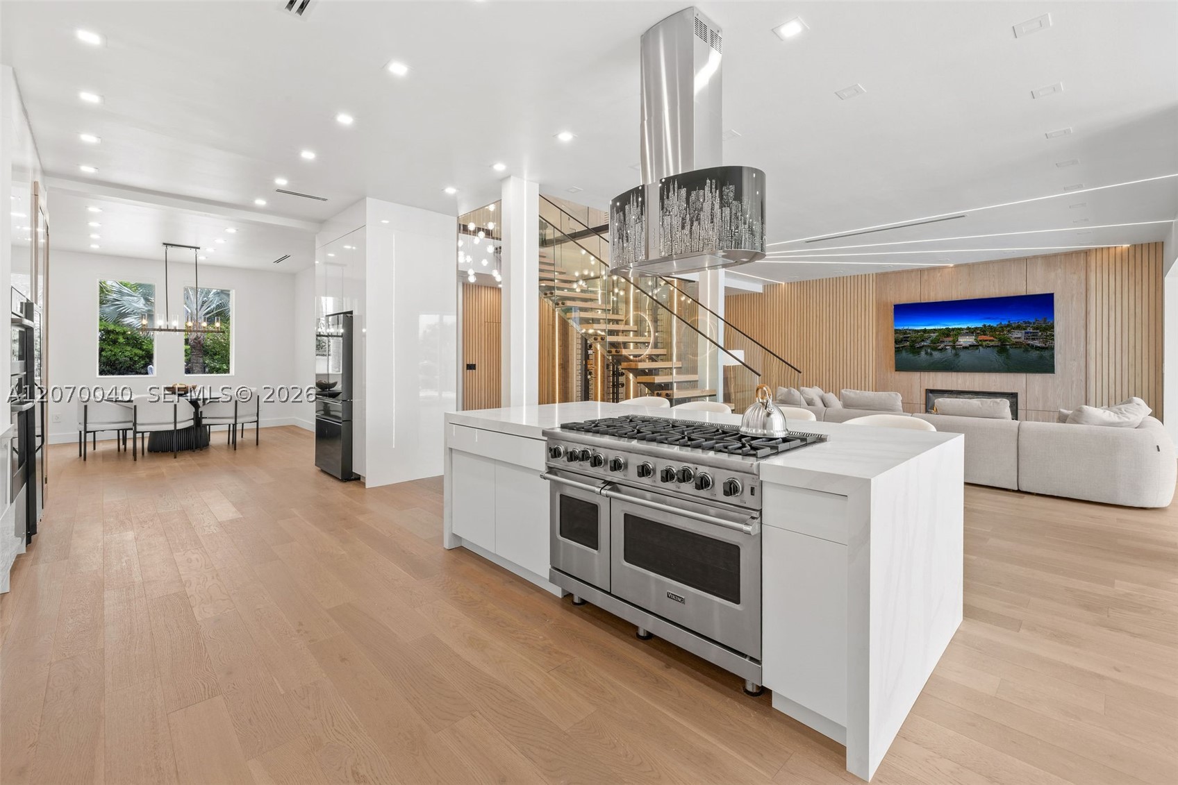 257 N Coconut Ln Miami Beach, FL 33139