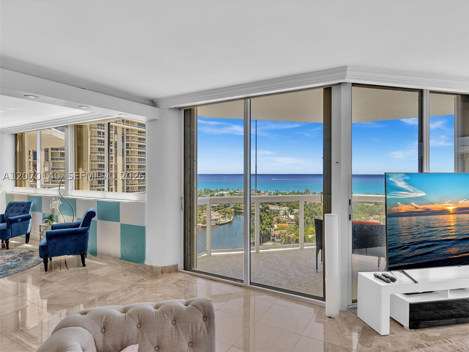 20185 E Country Clb Dr #2101 Aventura, FL 33180