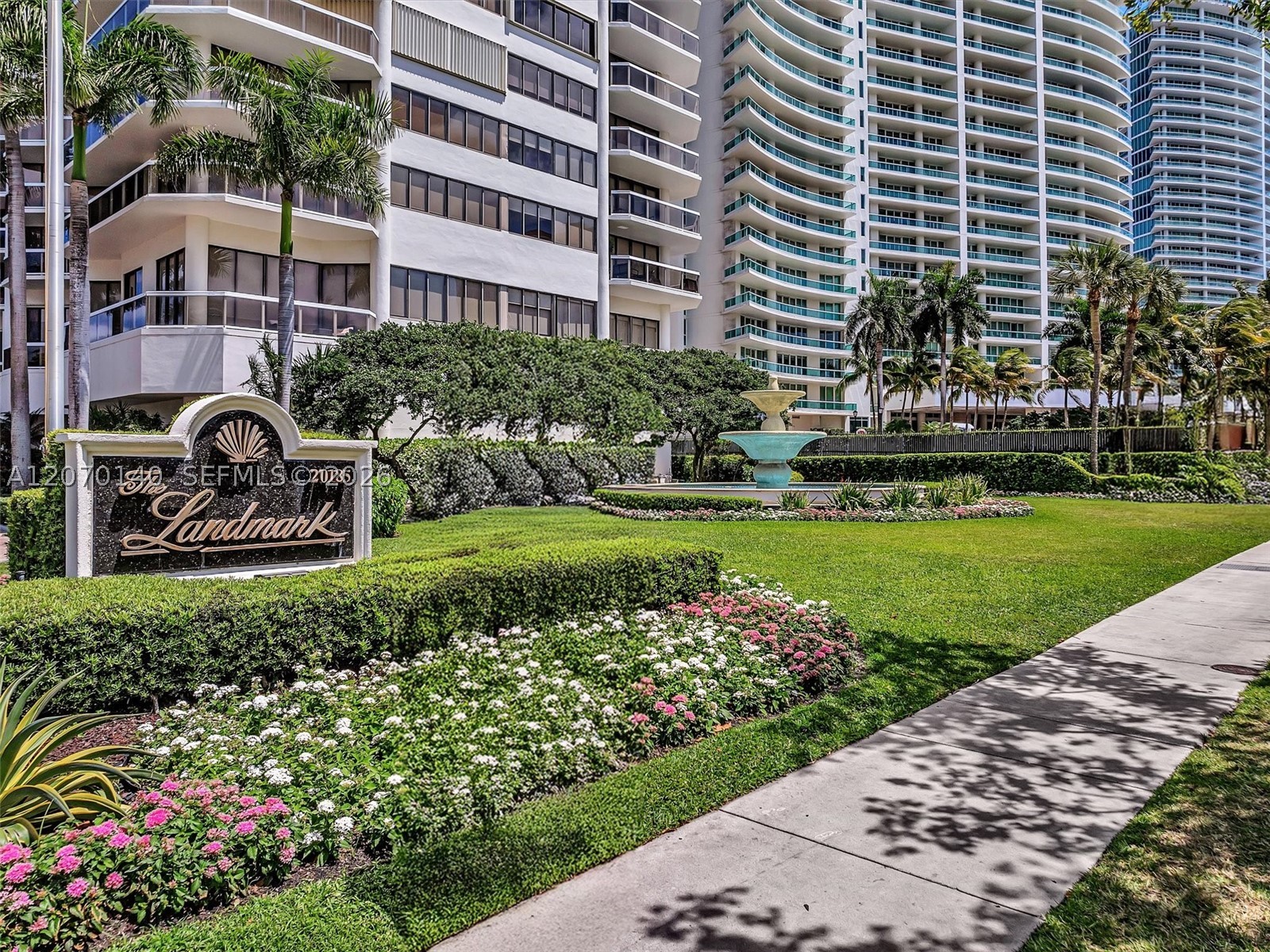 20185 E Country Clb Dr #2101 Aventura, FL 33180
