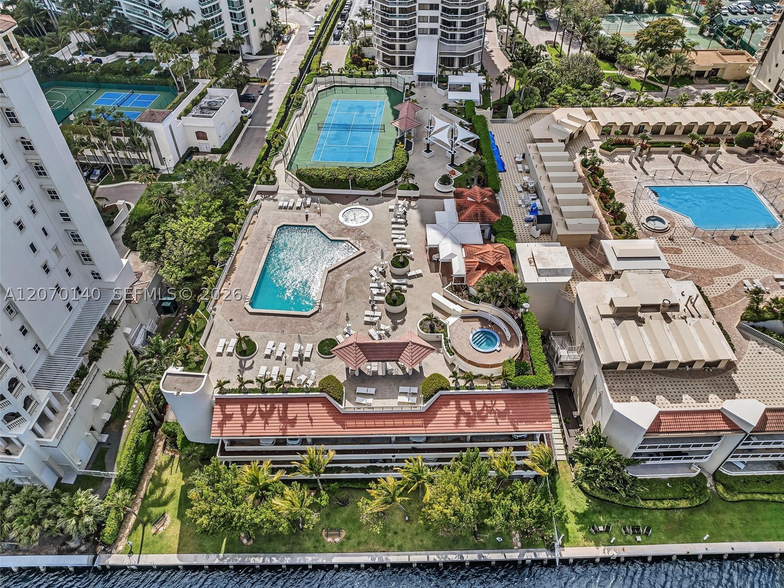 20185 E Country Clb Dr #2101 Aventura, FL 33180