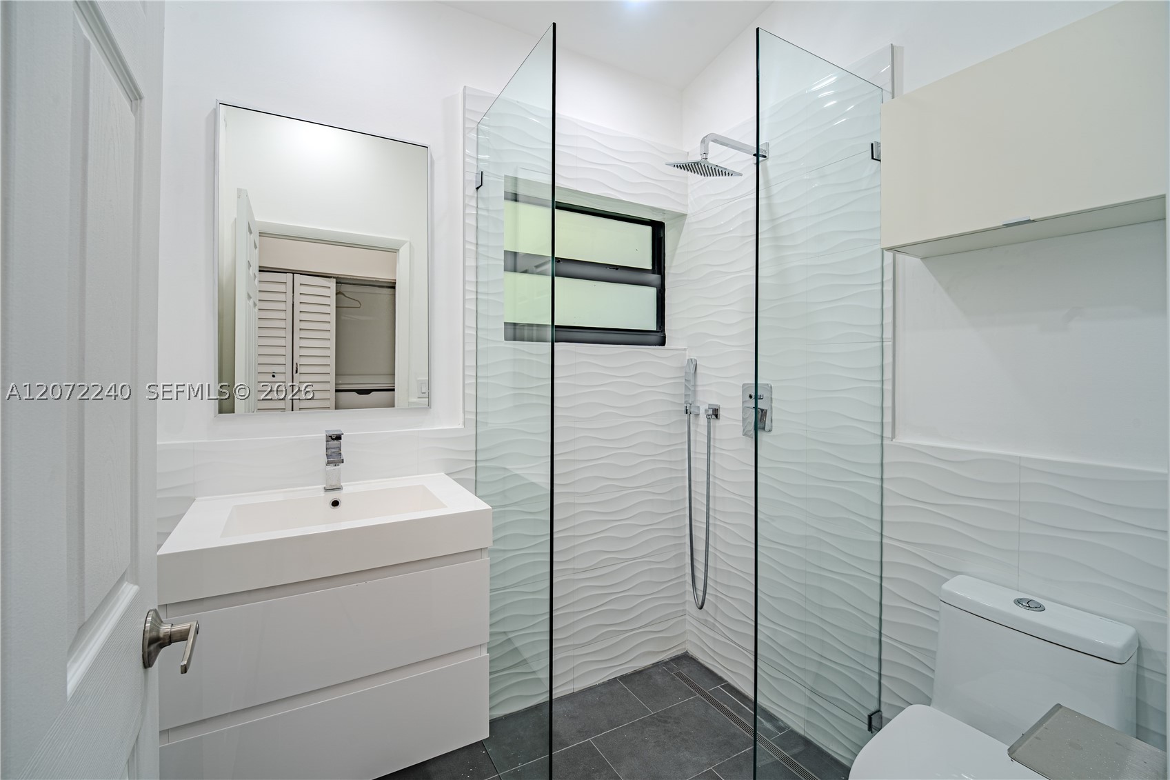 1825 Alamanda Dr North Miami, FL 33181