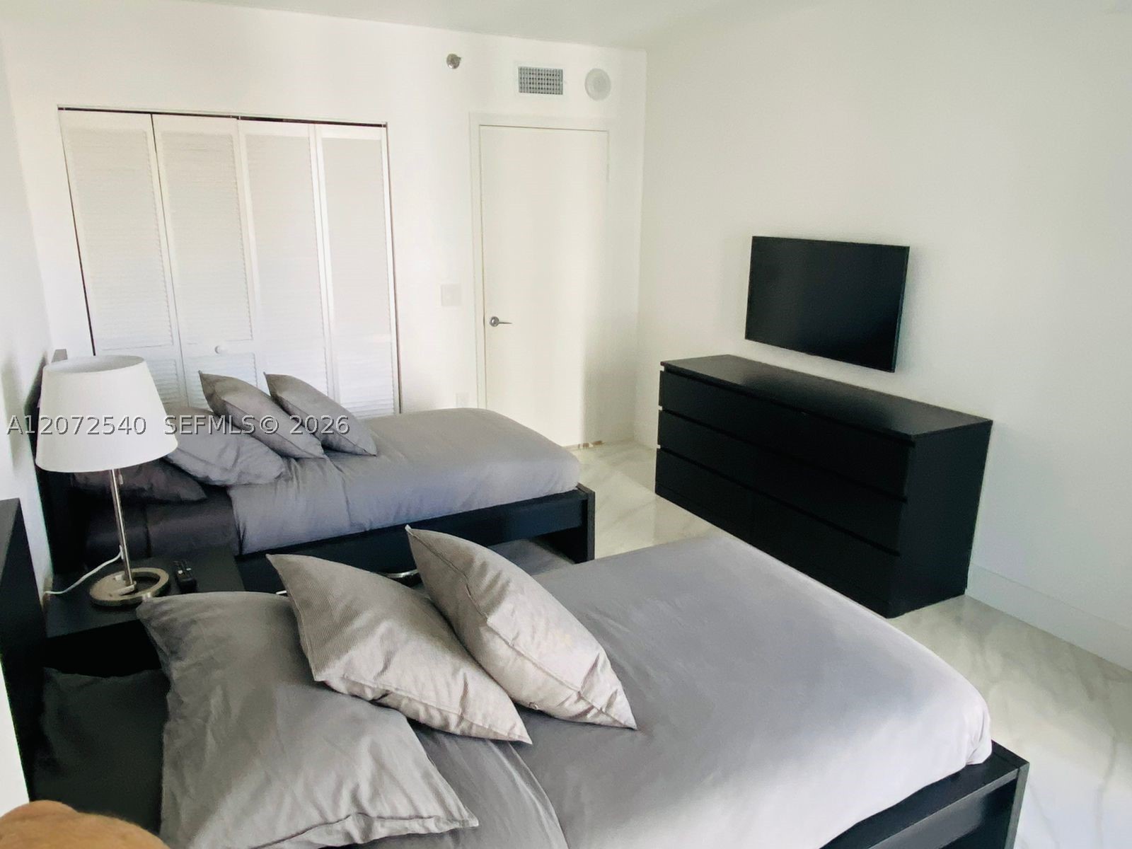 16445 Collins Ave #1624 Sunny Isles Beach, FL 33160