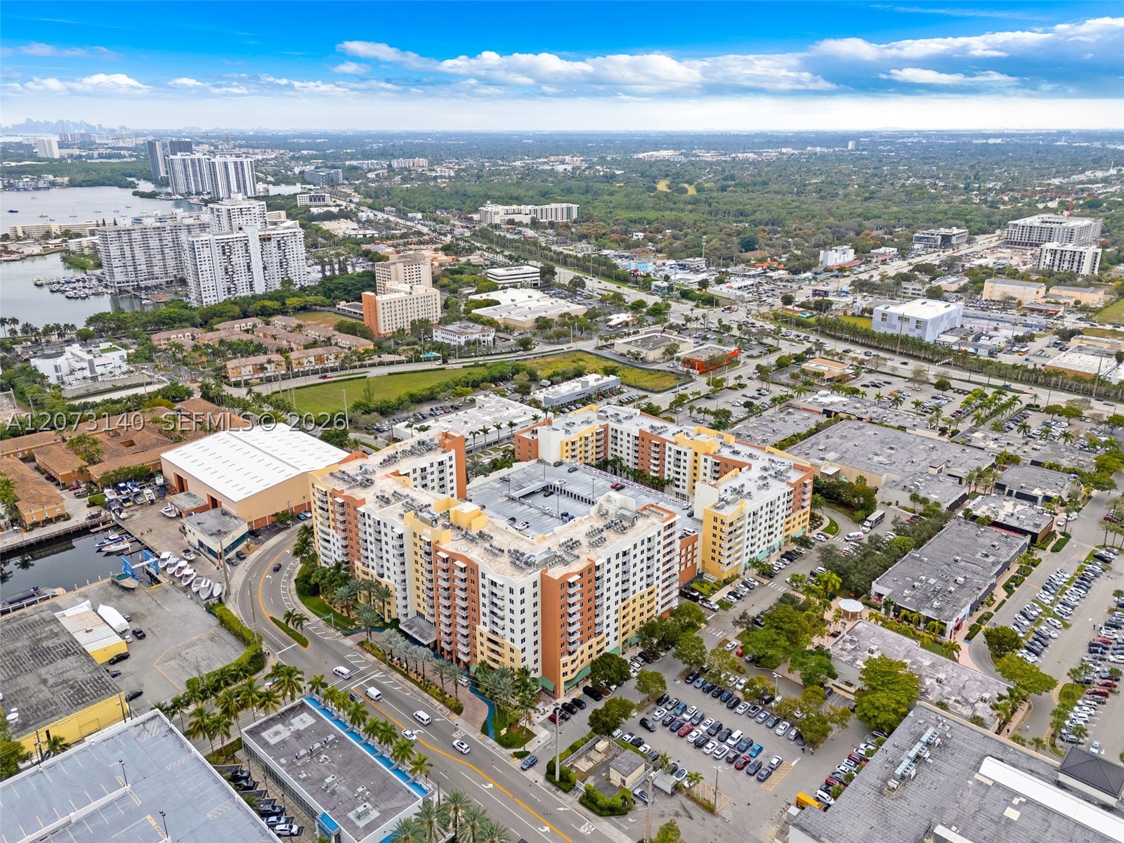 image The Venture at Aventura20