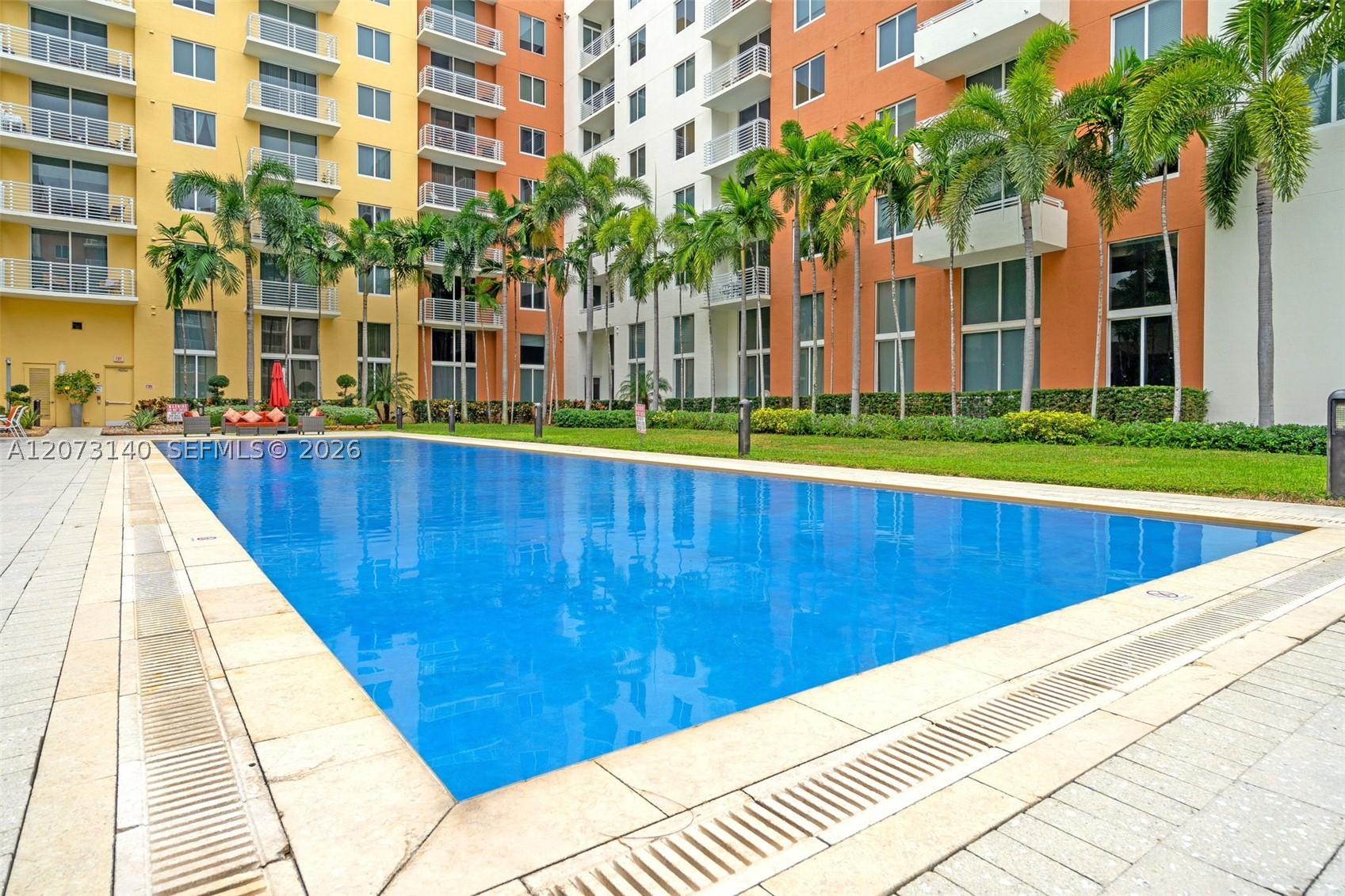 image The Venture at Aventura27
