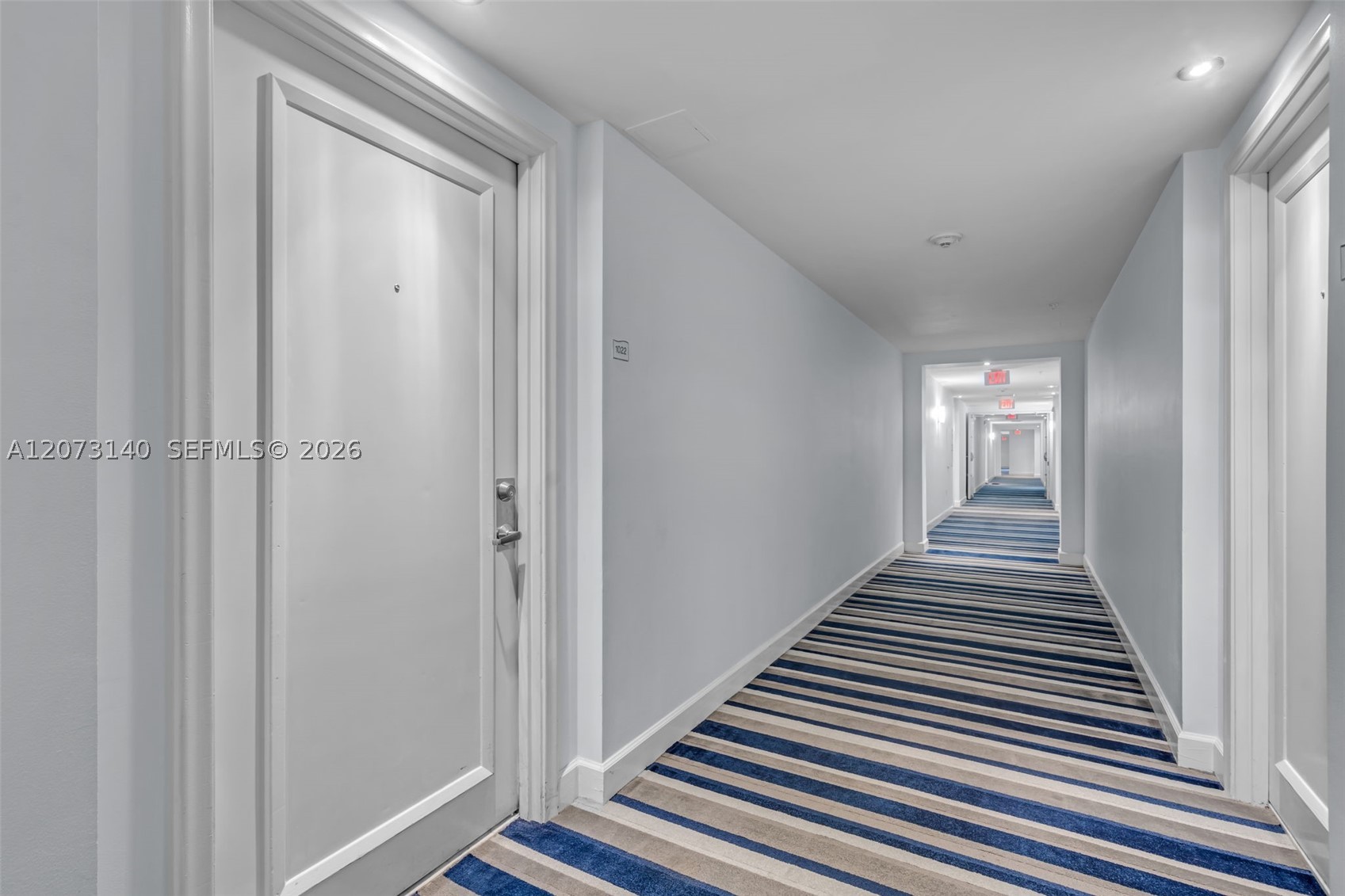 image The Venture at Aventura3