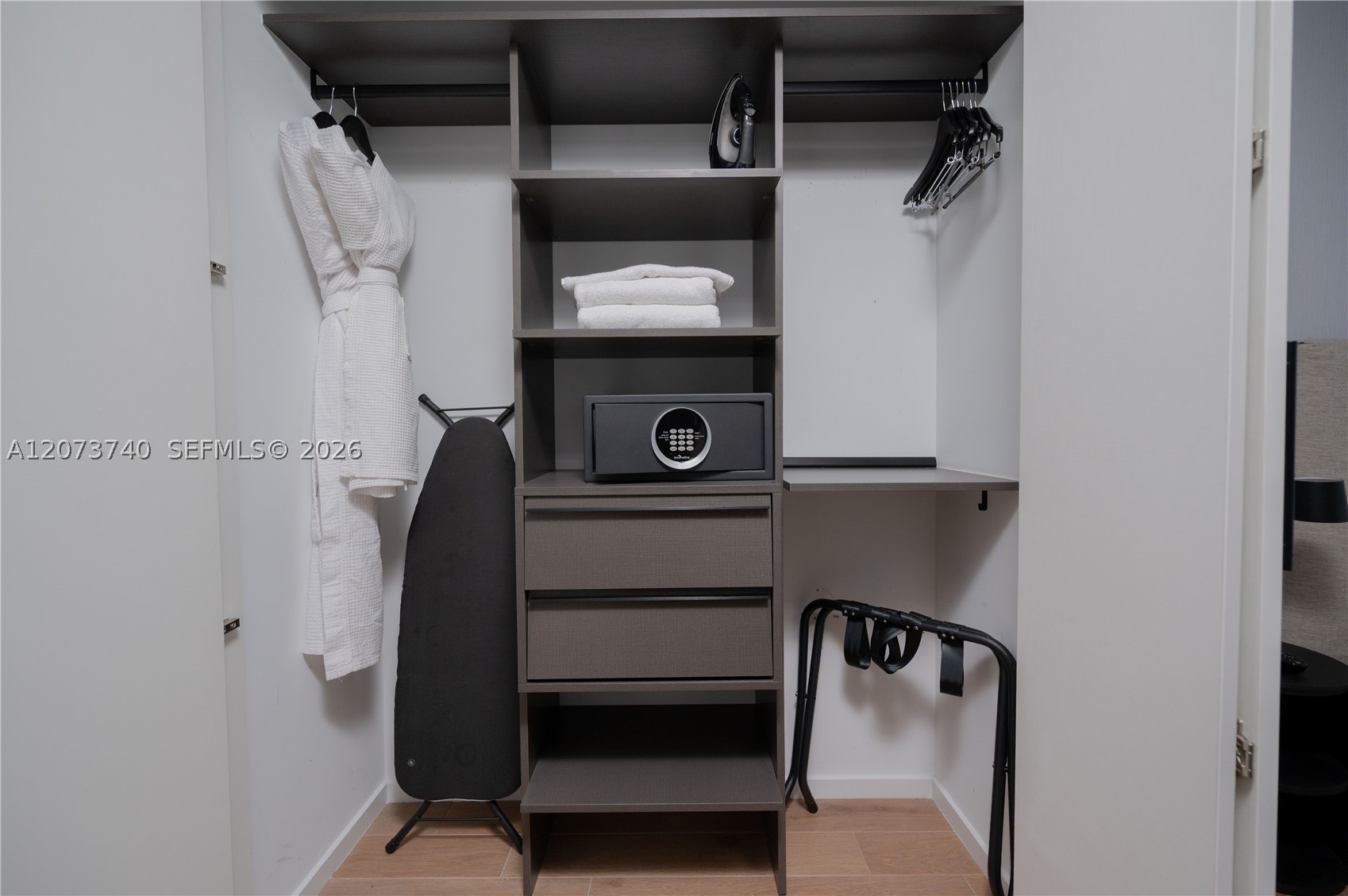 image The Elser Hotel & Residences13