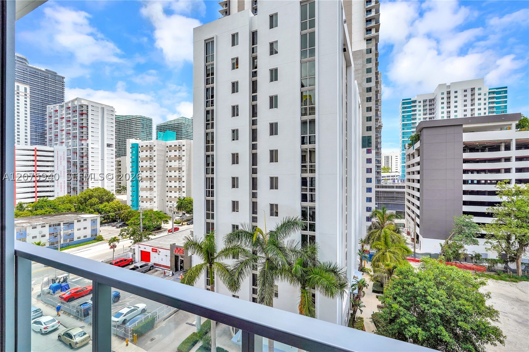 image Smart Brickell III30