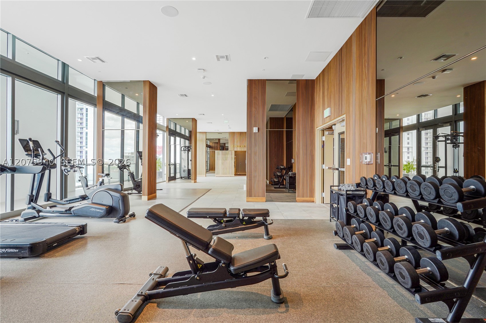 image Smart Brickell III39