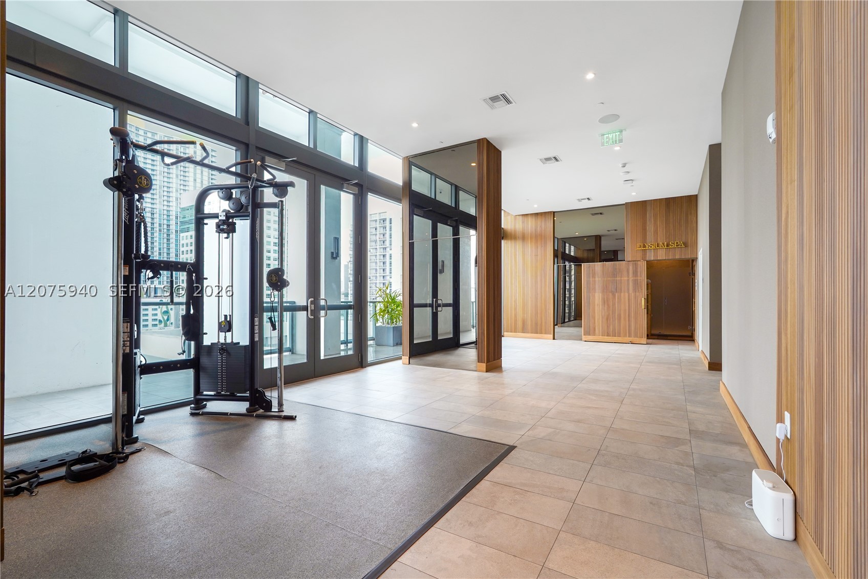 image Smart Brickell III40
