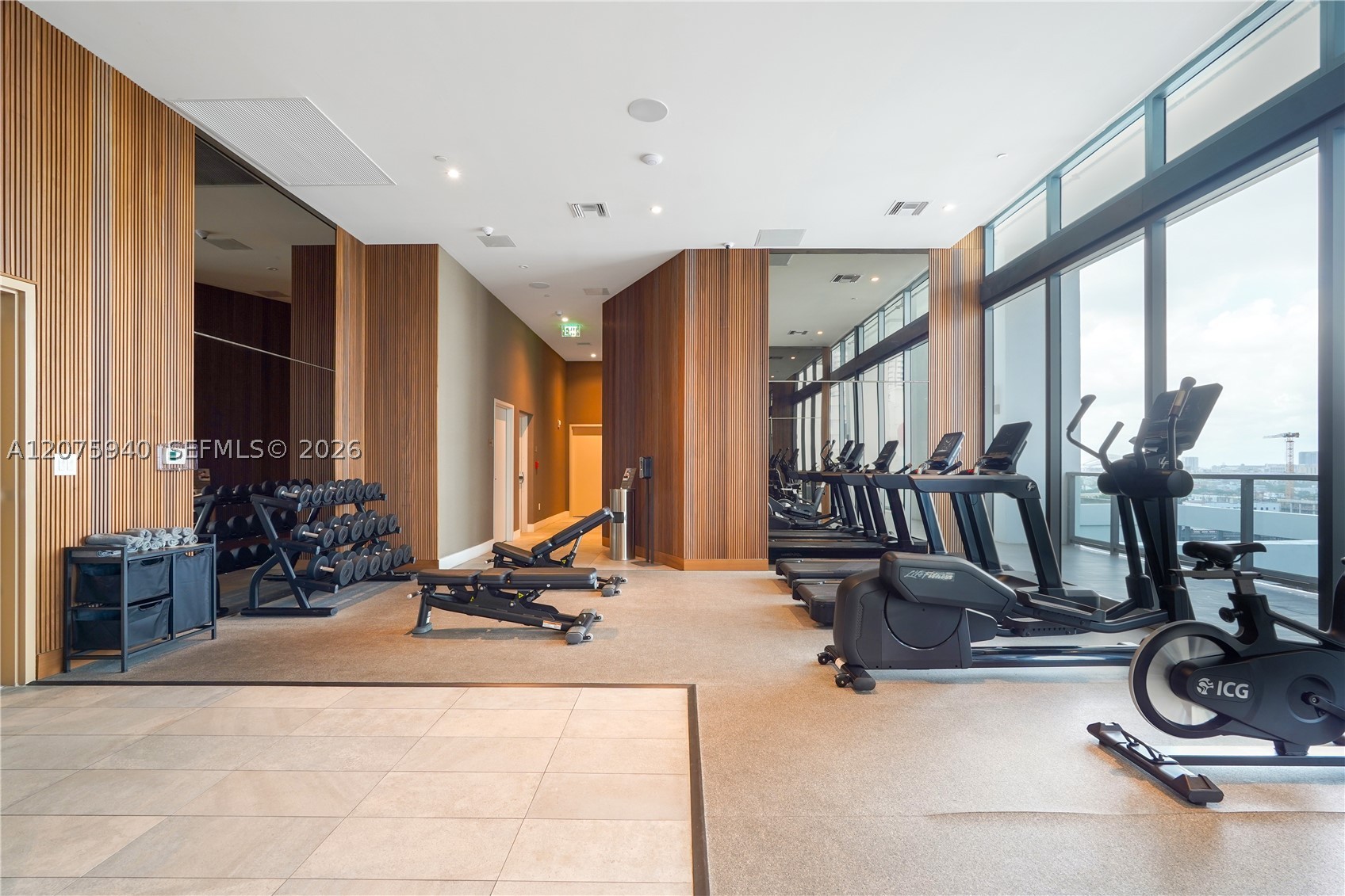 image Smart Brickell III44