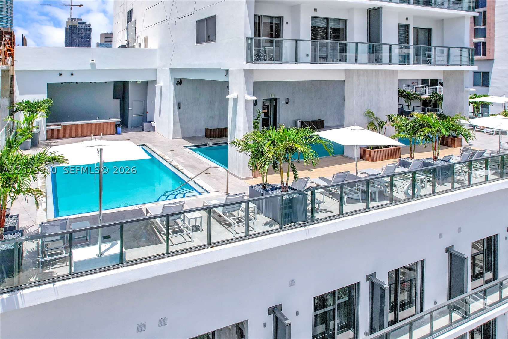 image Smart Brickell III48
