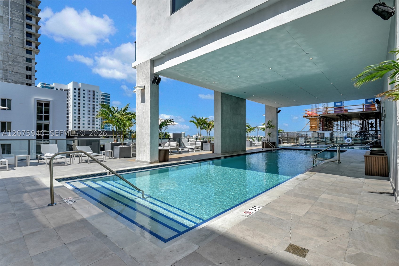 image Smart Brickell III51