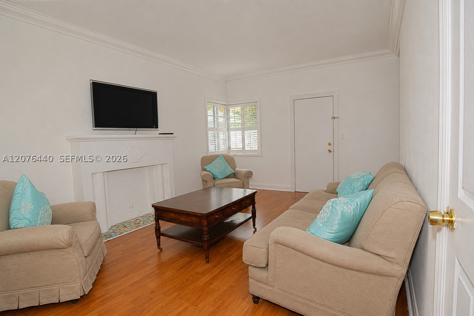 1341 Meridian Ave #206