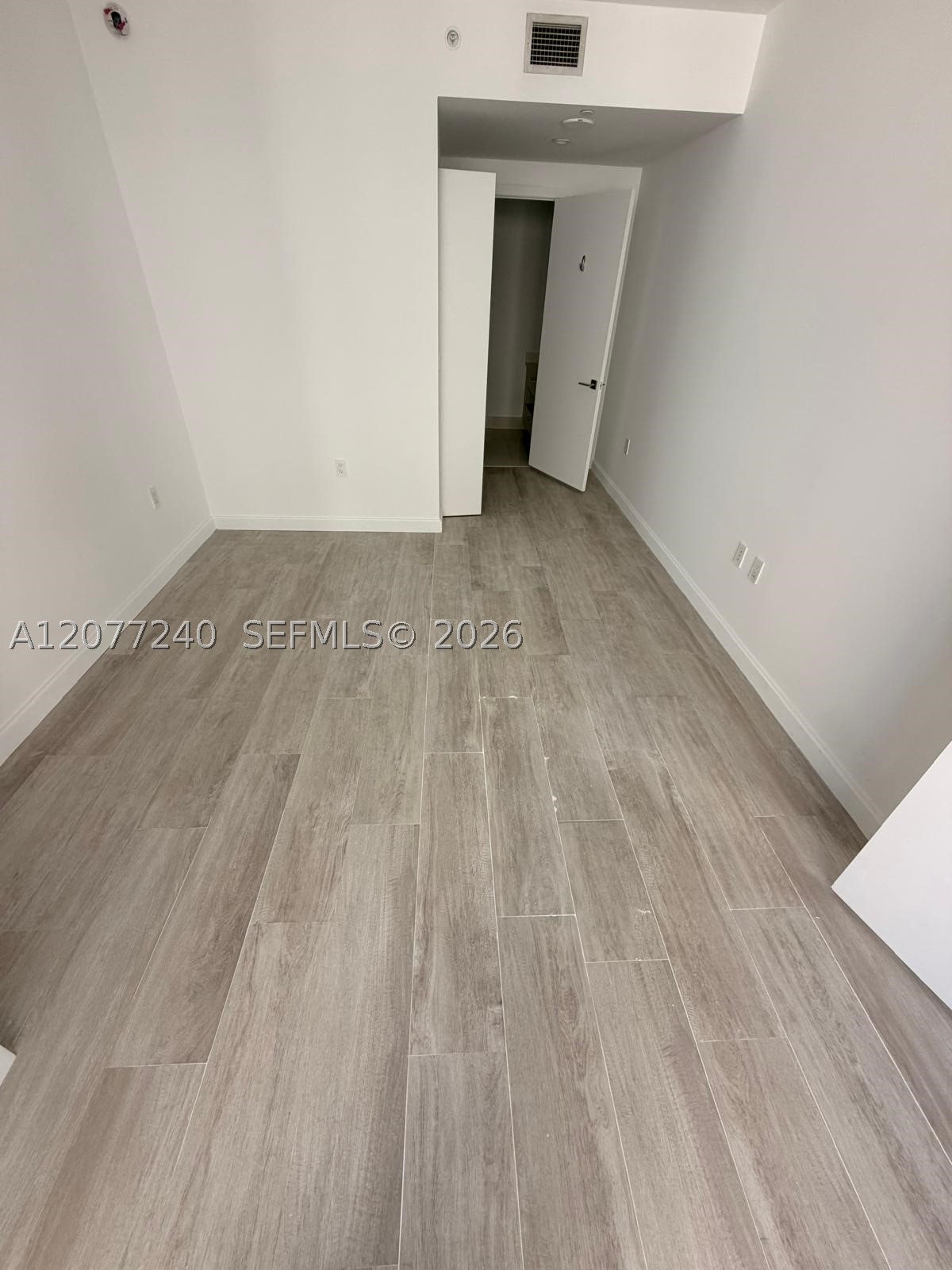 image Brickell Heights West14
