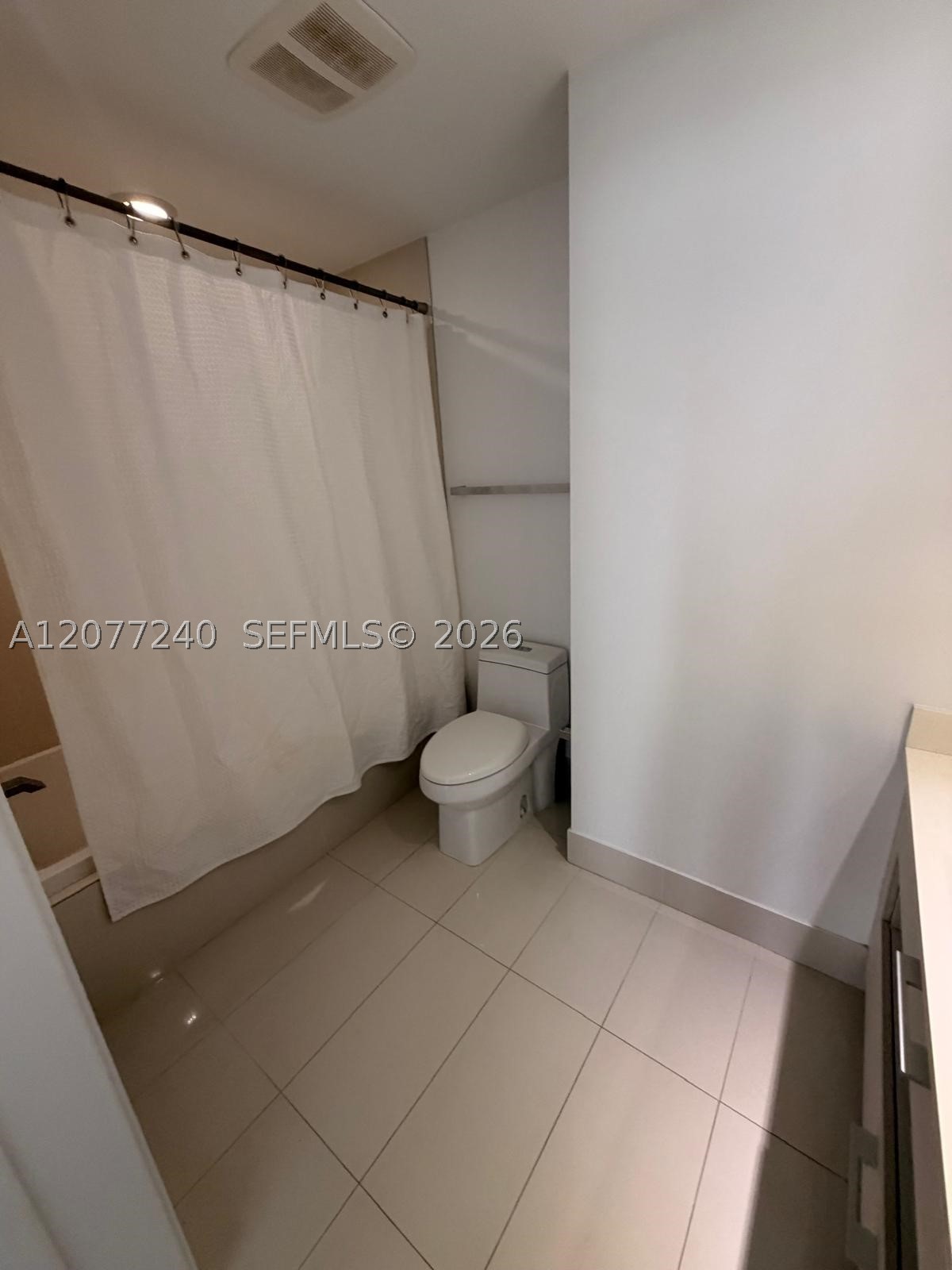 image Brickell Heights West16