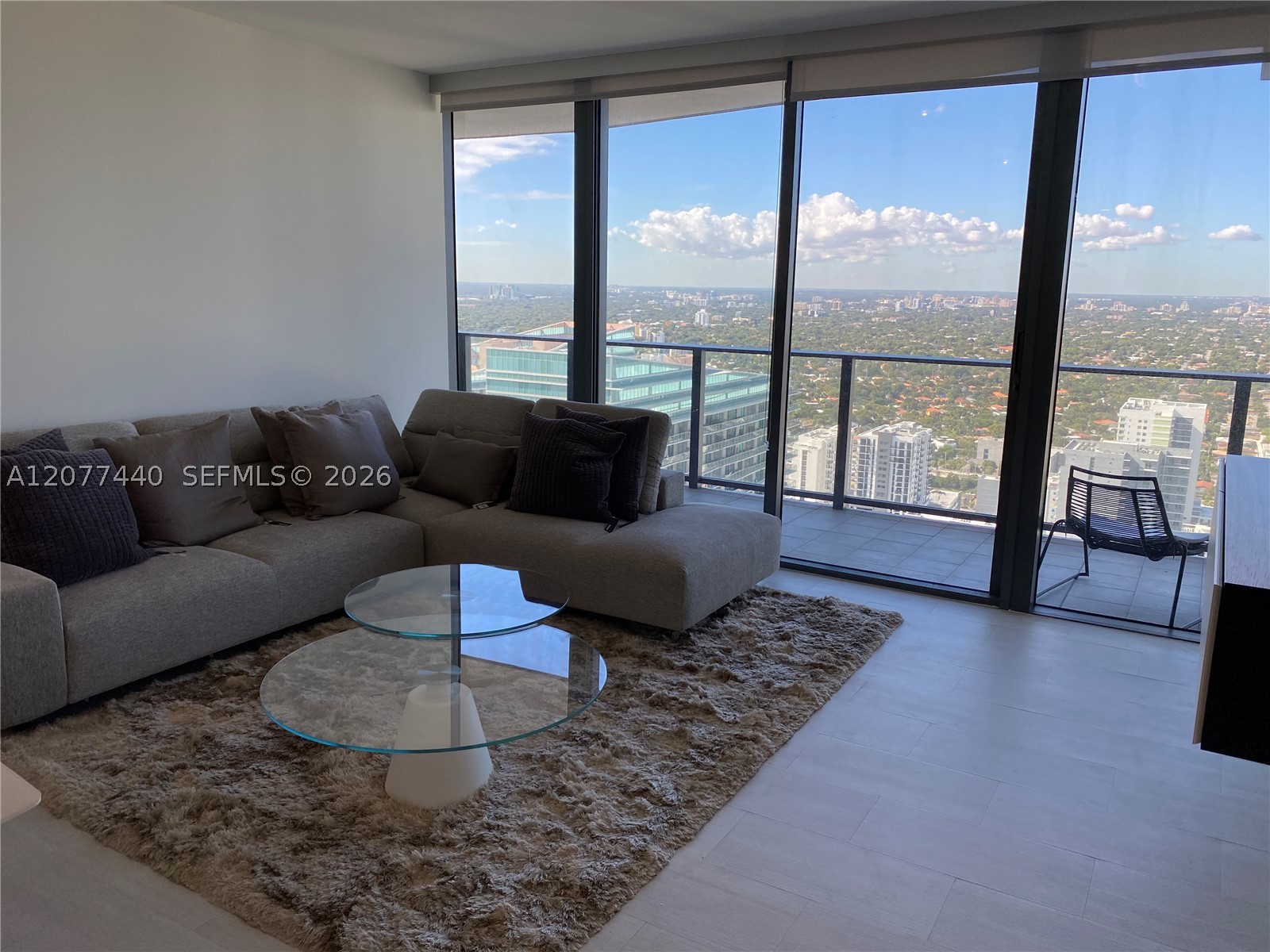 1000 Brickell Plz #4506