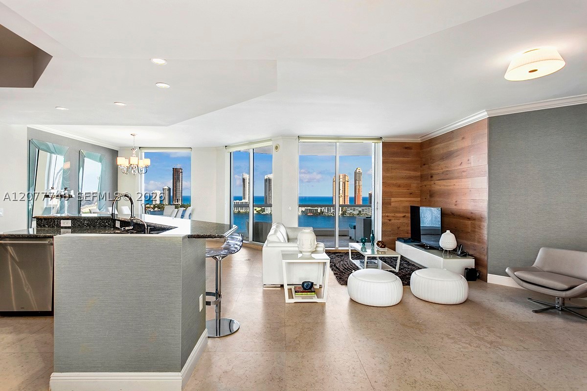 6000 Island Blvd #2204