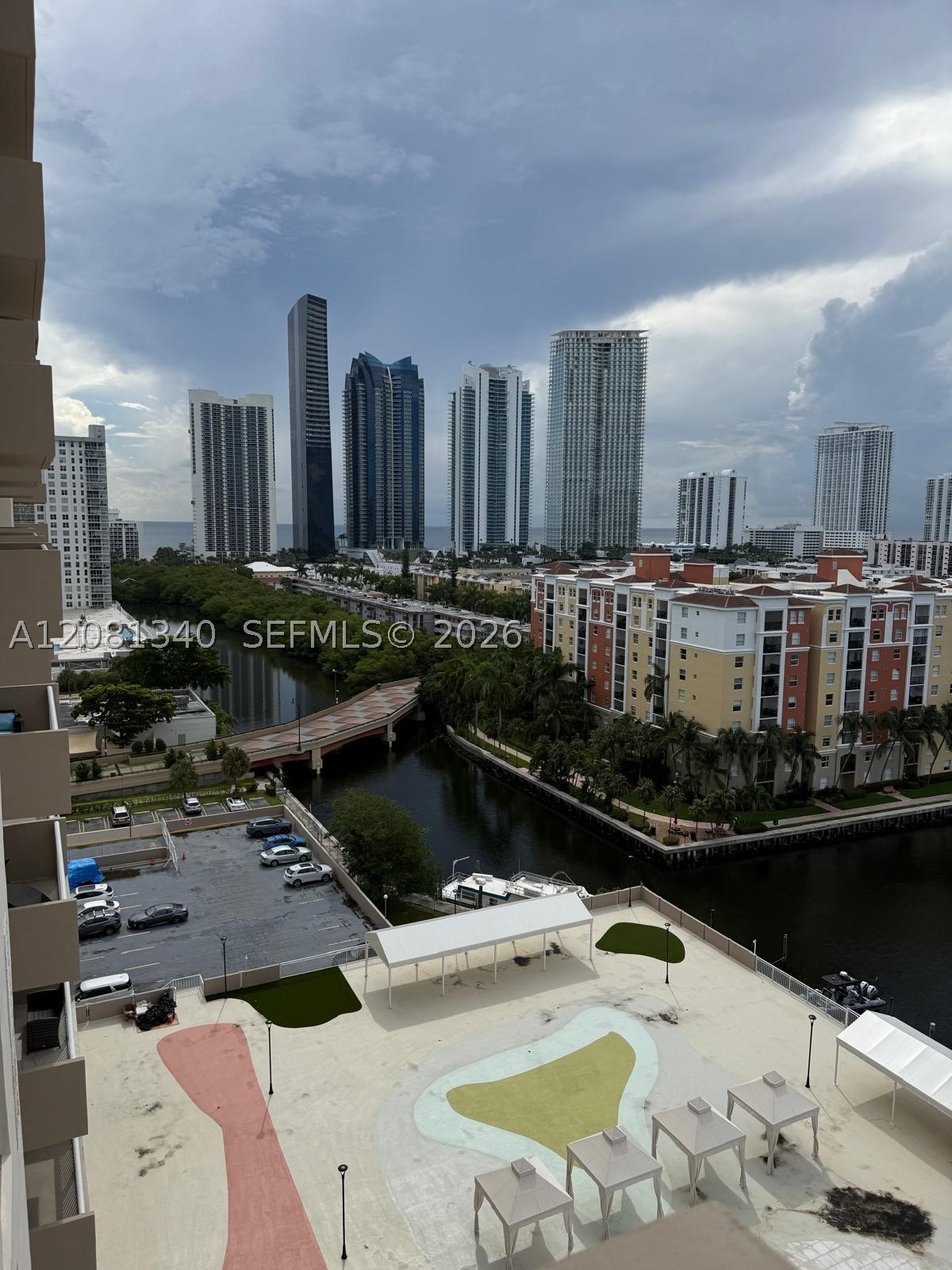 image Winston Towers 10012