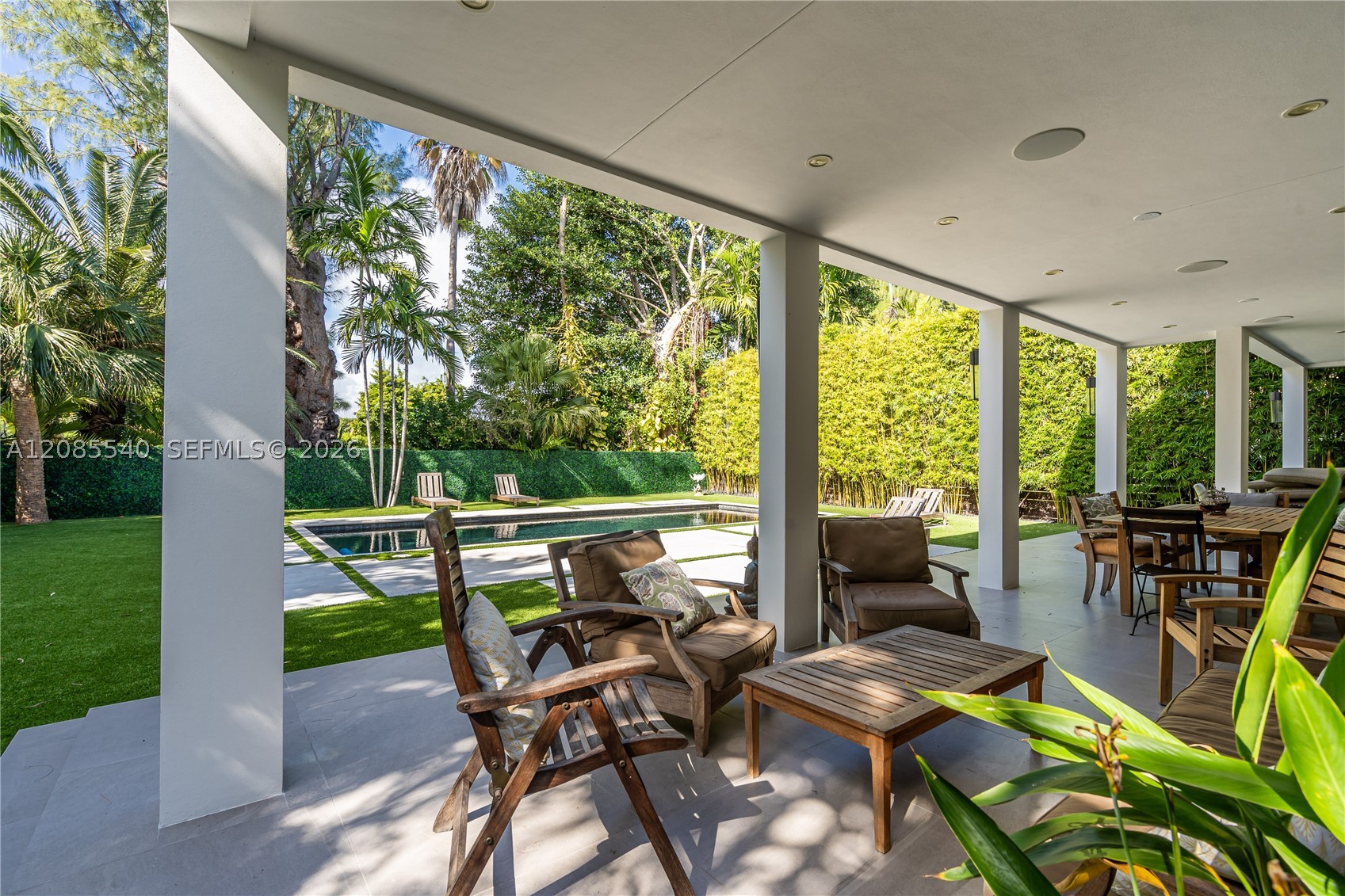 2802 Prairie Ave Miami Beach, FL 33140