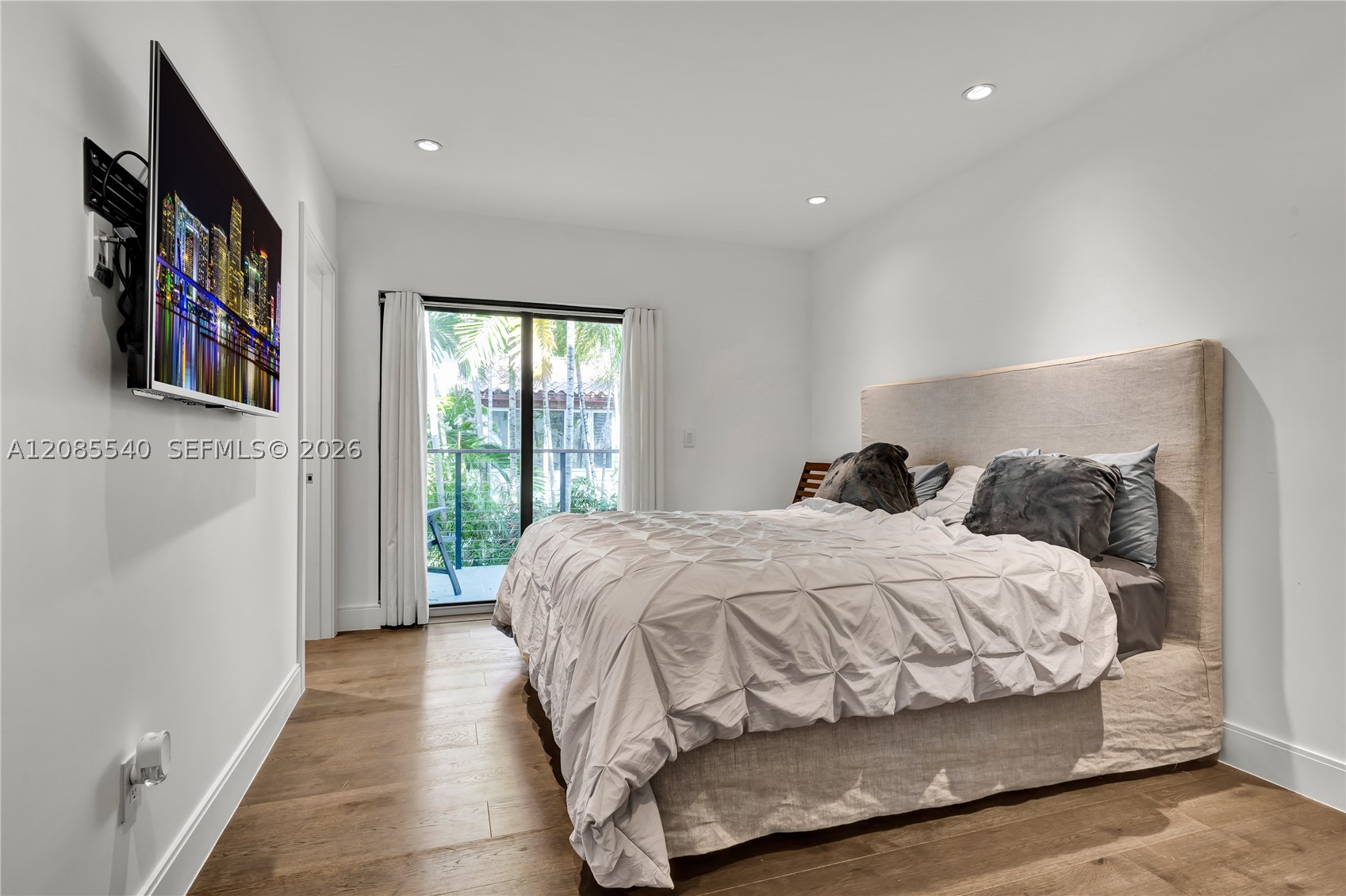 2802 Prairie Ave Miami Beach, FL 33140