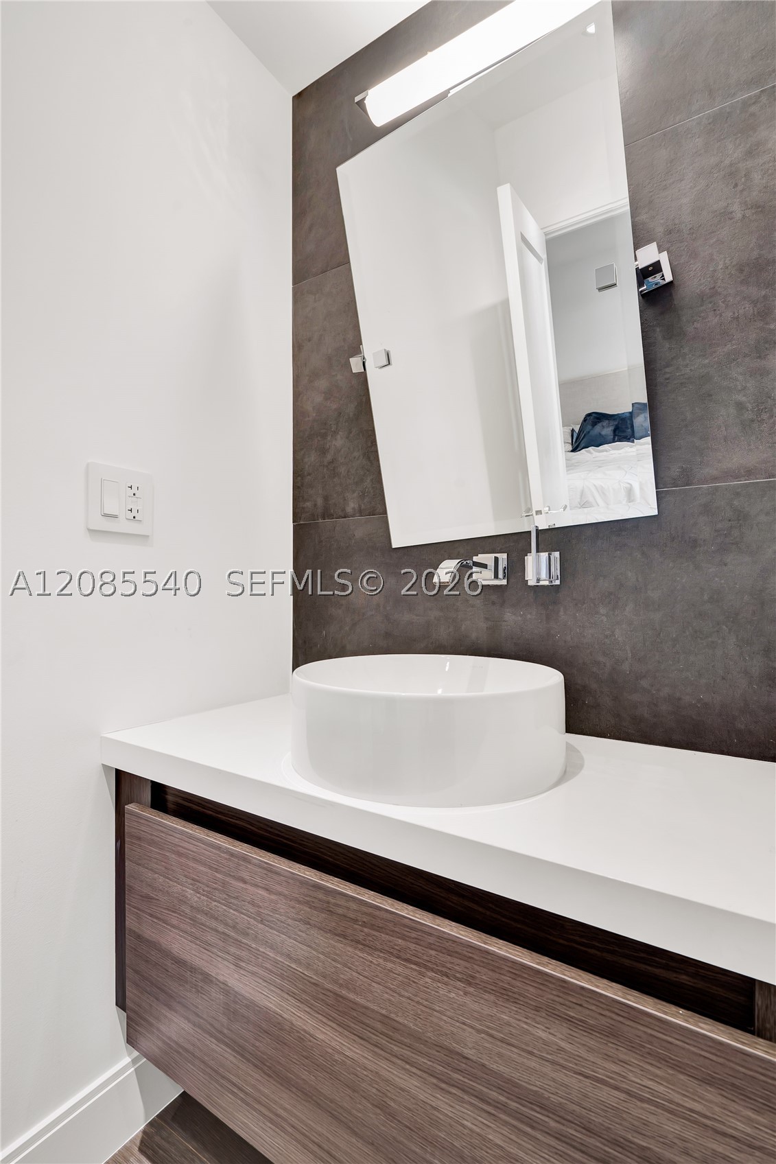 2802 Prairie Ave Miami Beach, FL 33140