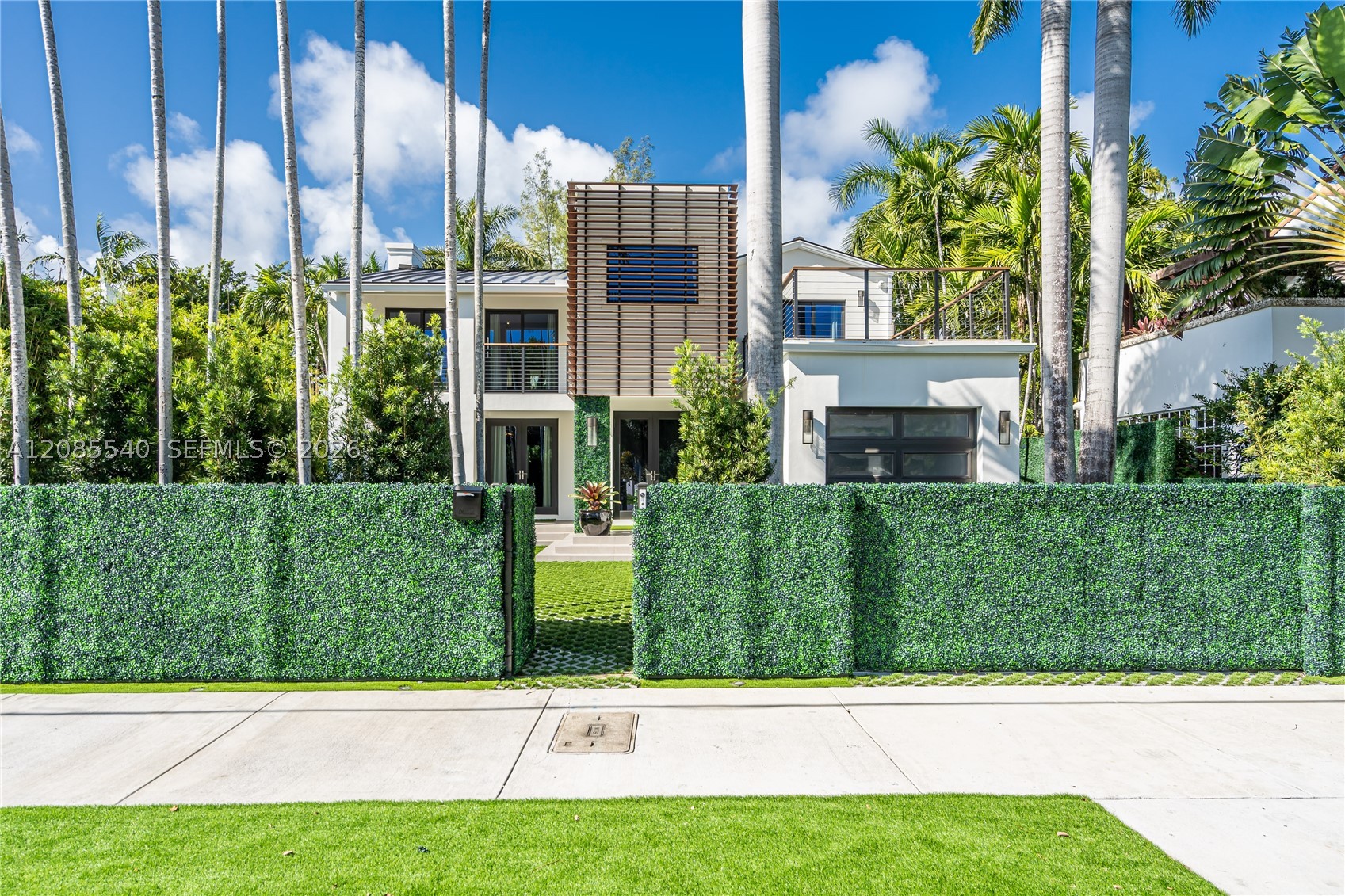 2802 Prairie Ave Miami Beach, FL 33140