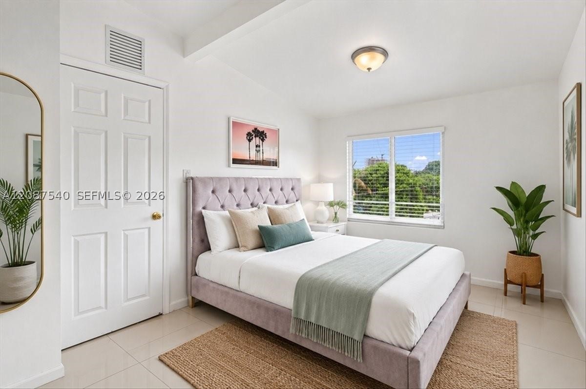 268 NW 34th St Miami, FL 33127