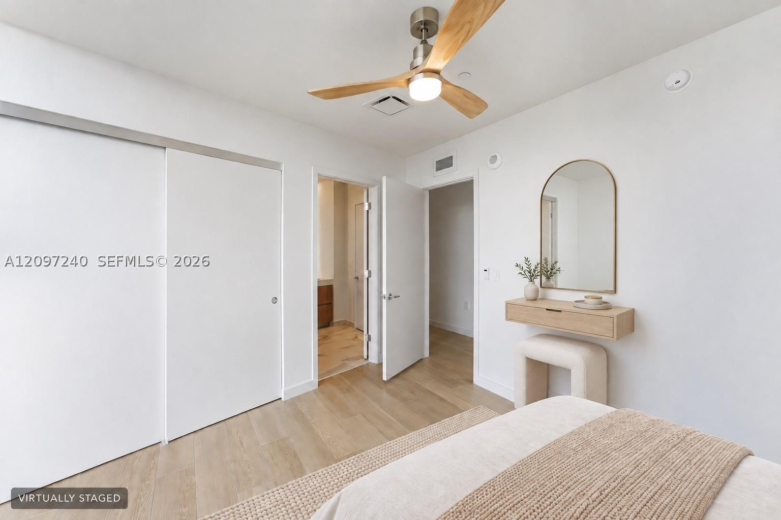 1400 Biscayne Blvd #3007 Miami, FL 33132
