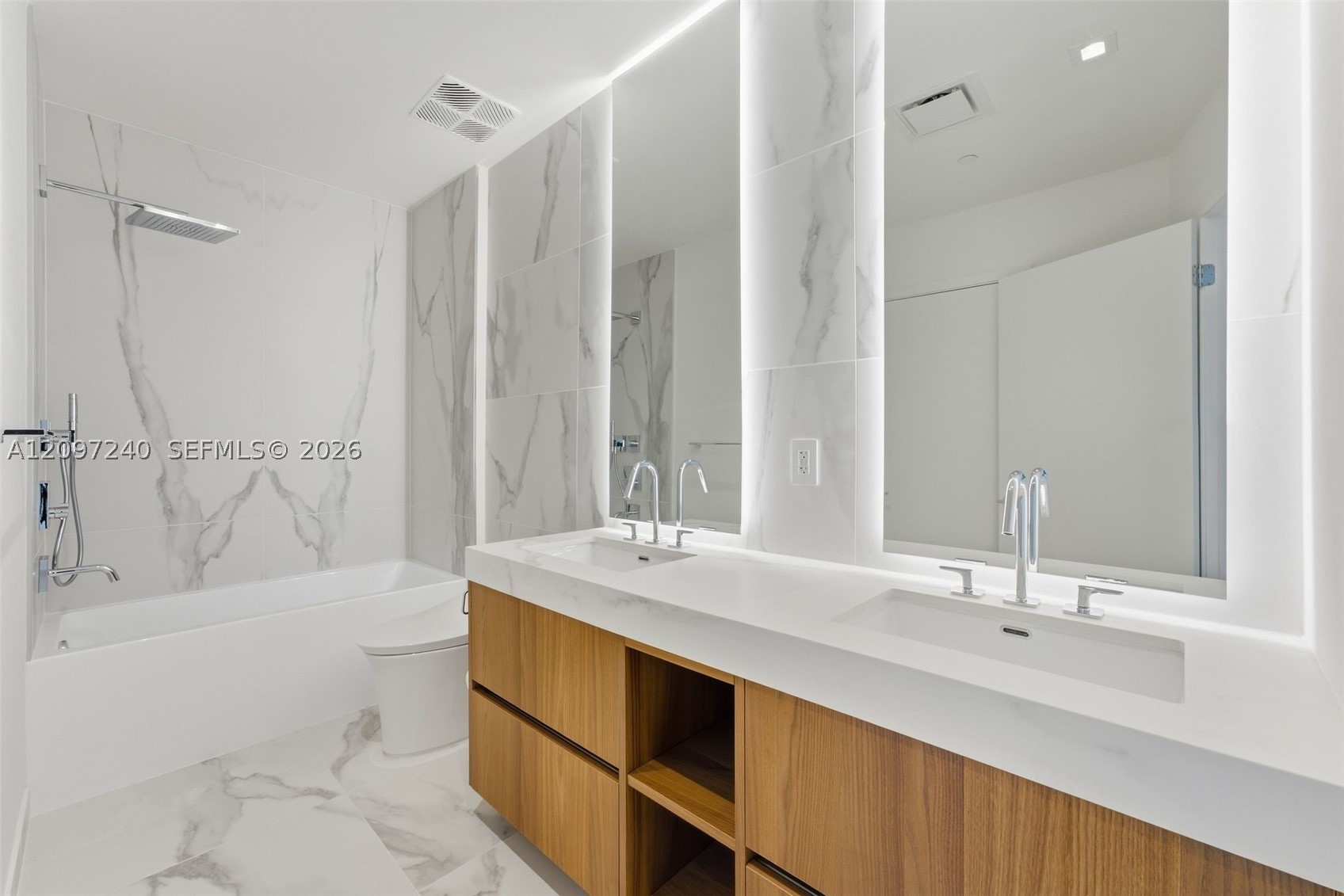 1400 Biscayne Blvd #3007 Miami, FL 33132