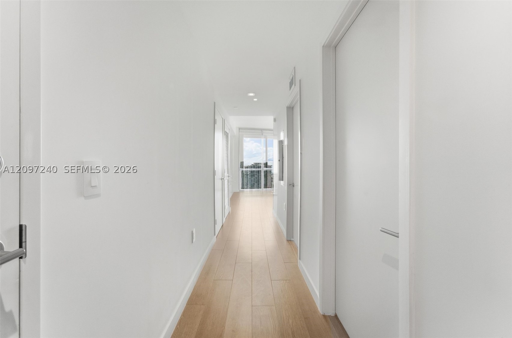 1400 Biscayne Blvd #3007 Miami, FL 33132