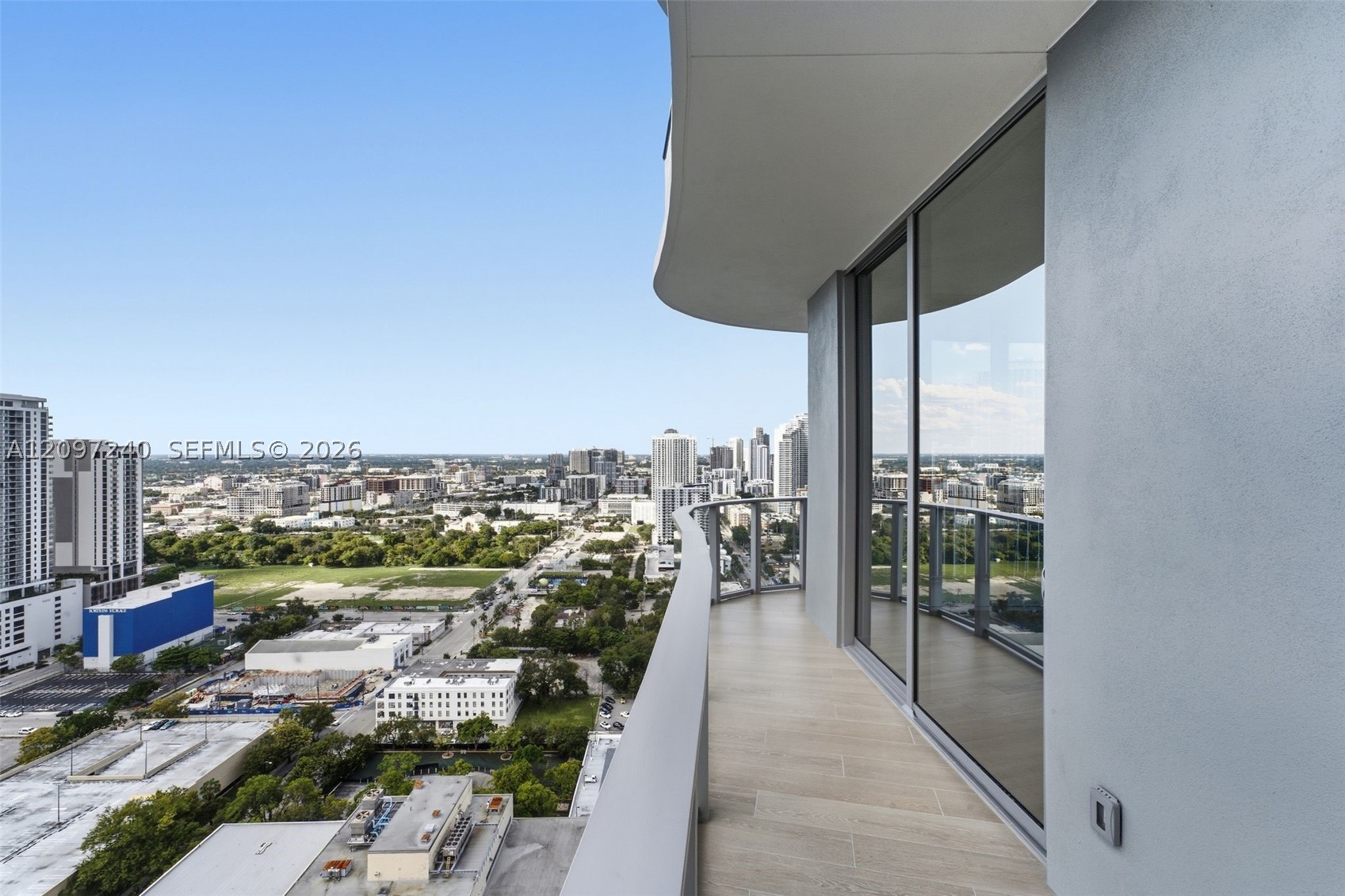1400 Biscayne Blvd #3007 Miami, FL 33132