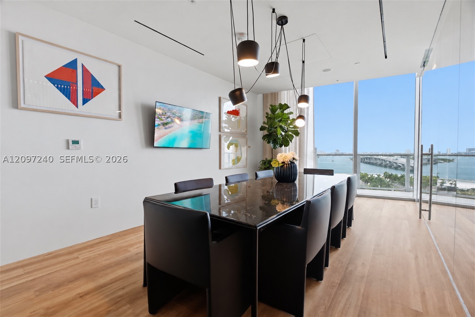 1400 Biscayne Blvd #3007 Miami, FL 33132