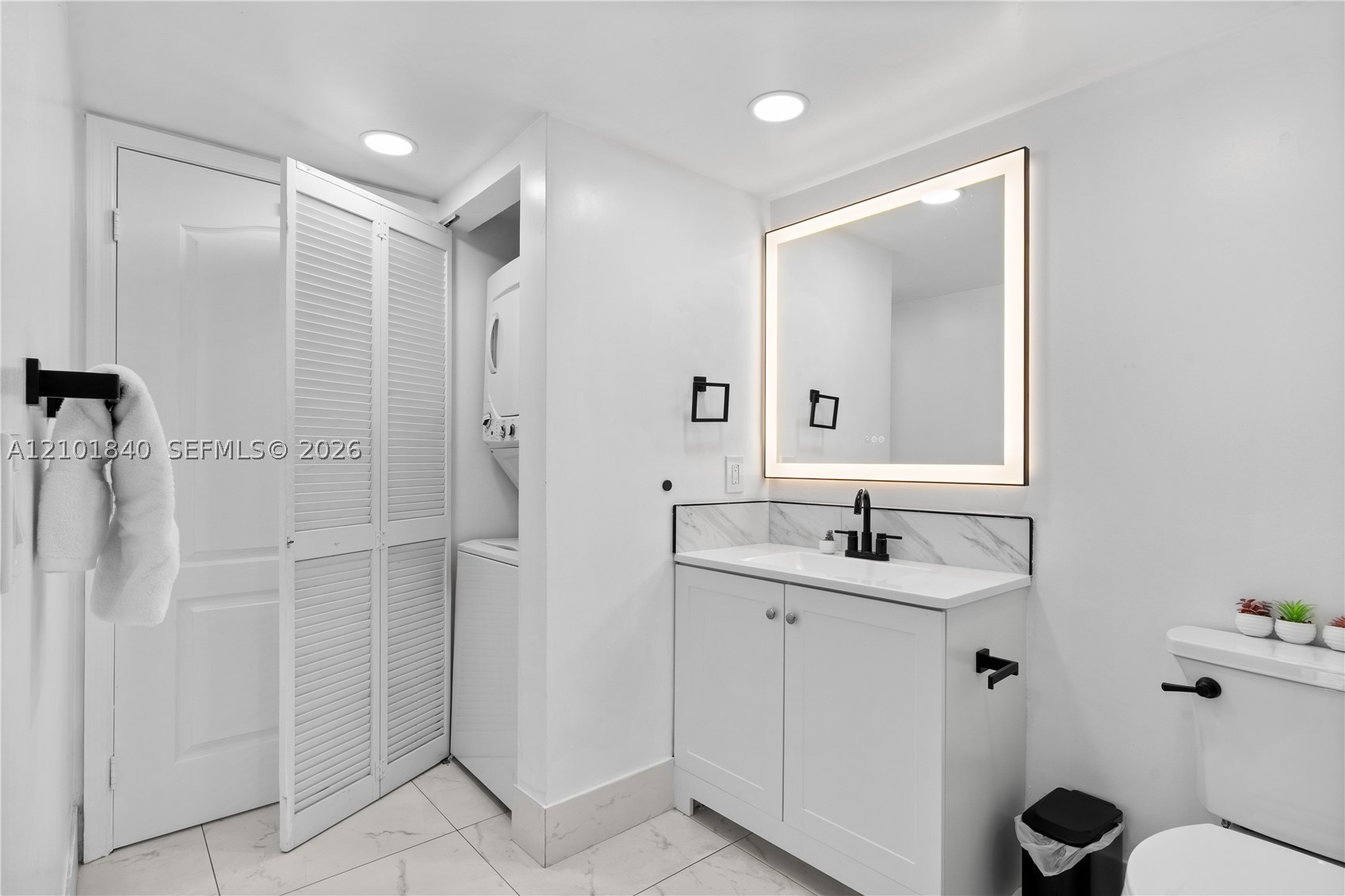 image The Club at Brickell Bay24