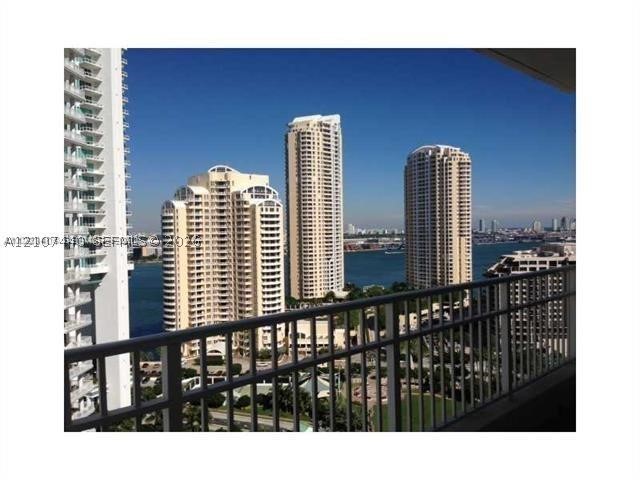 701 Brickell Key Bl #2404