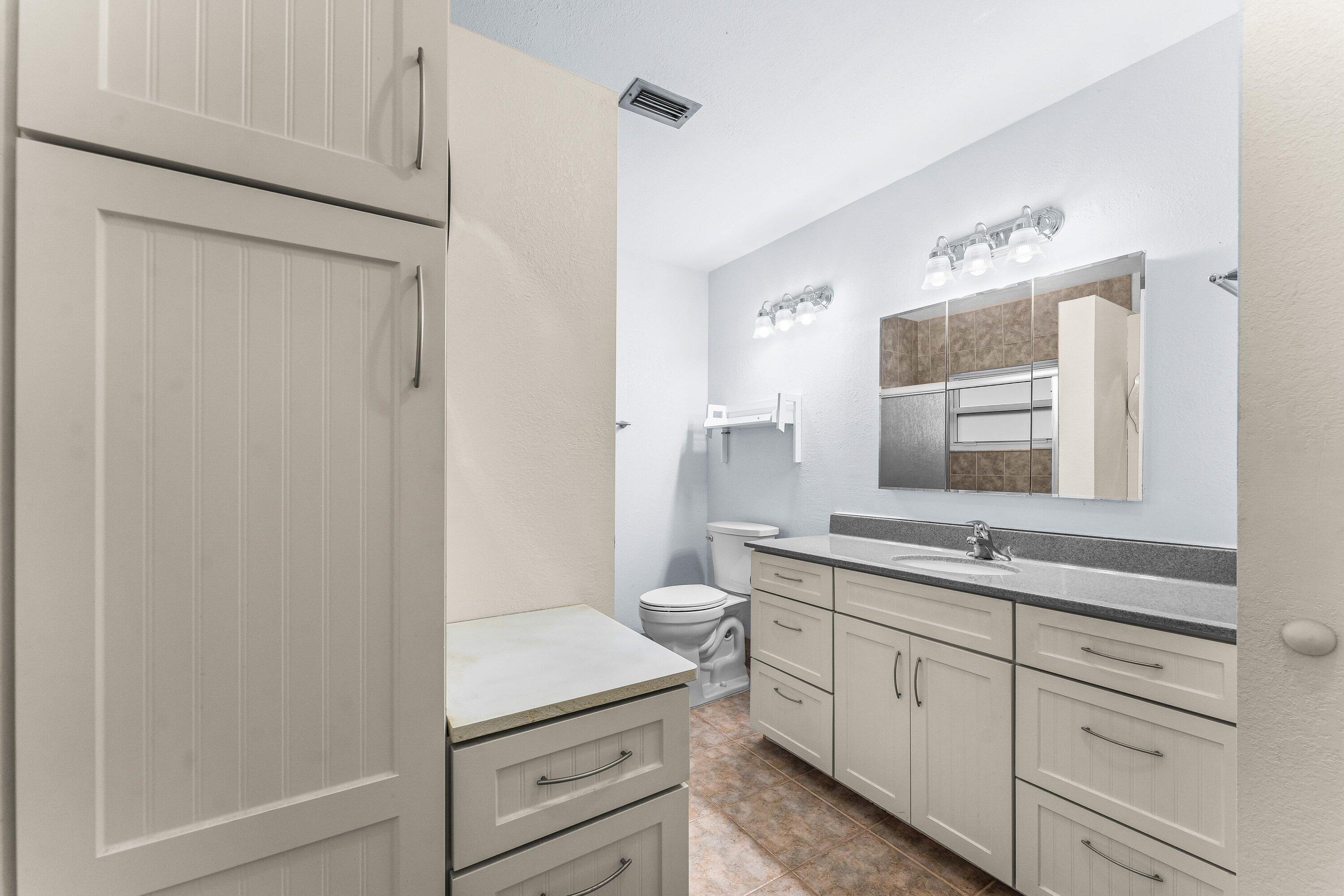 1000 SW 127th Davie, FL 33325