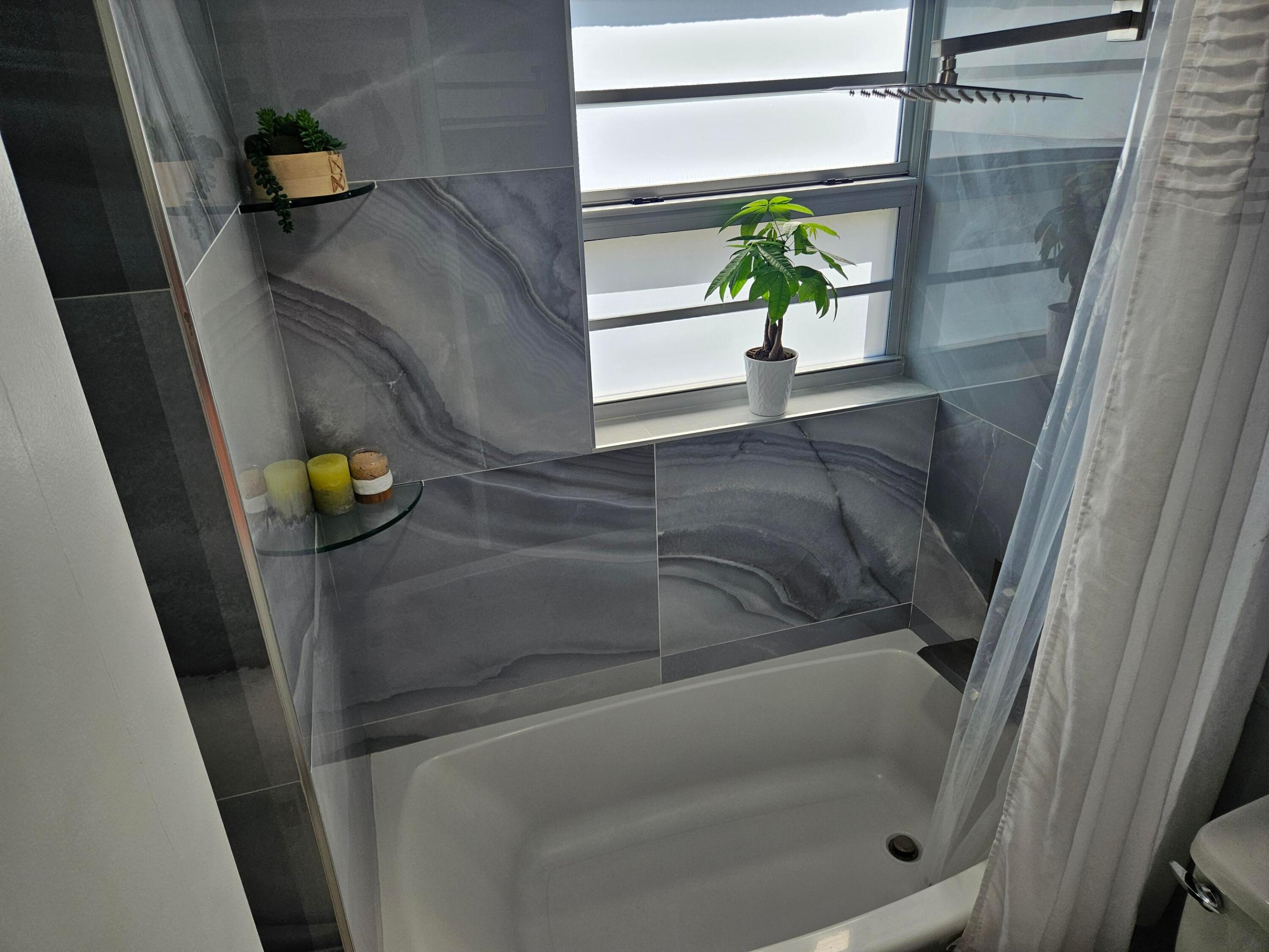 1790 E Las Olas #11 Fort Lauderdale, FL 33301