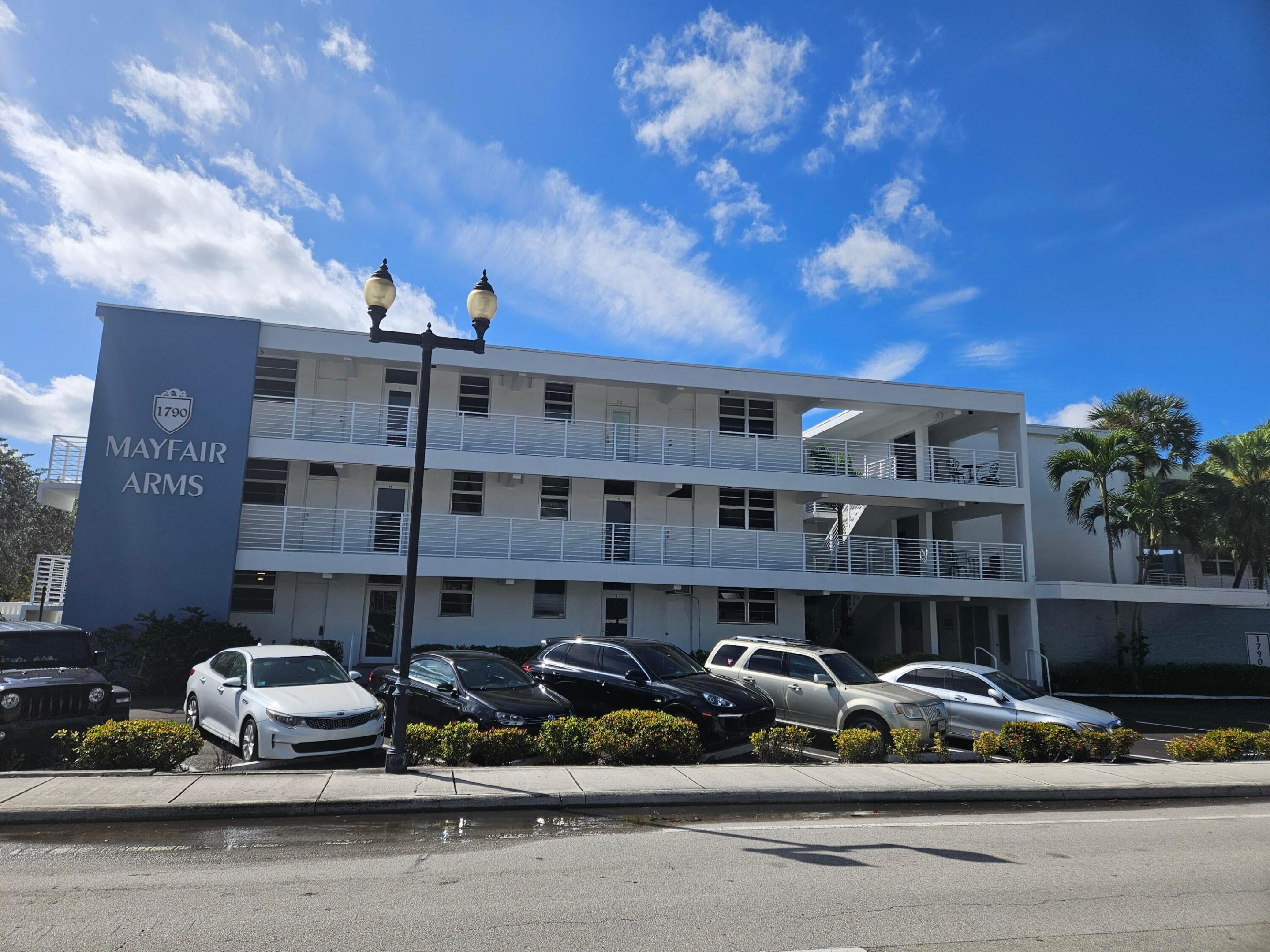 1790 E Las Olas #11 Fort Lauderdale, FL 33301