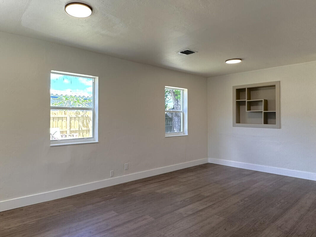 1525 NW 14th Fort Lauderdale, FL 33311