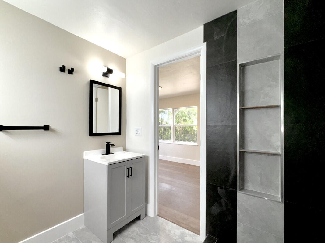 1525 NW 14th Fort Lauderdale, FL 33311